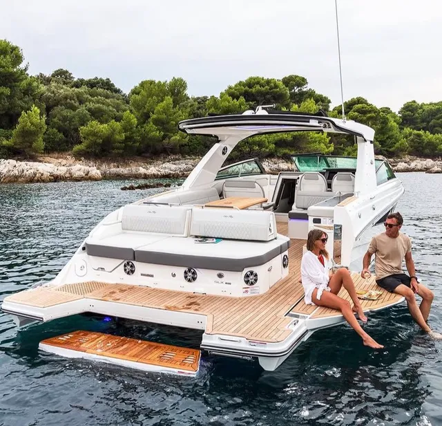 Rent a SEA RAY BOATS bow rider in Washington, DC near me