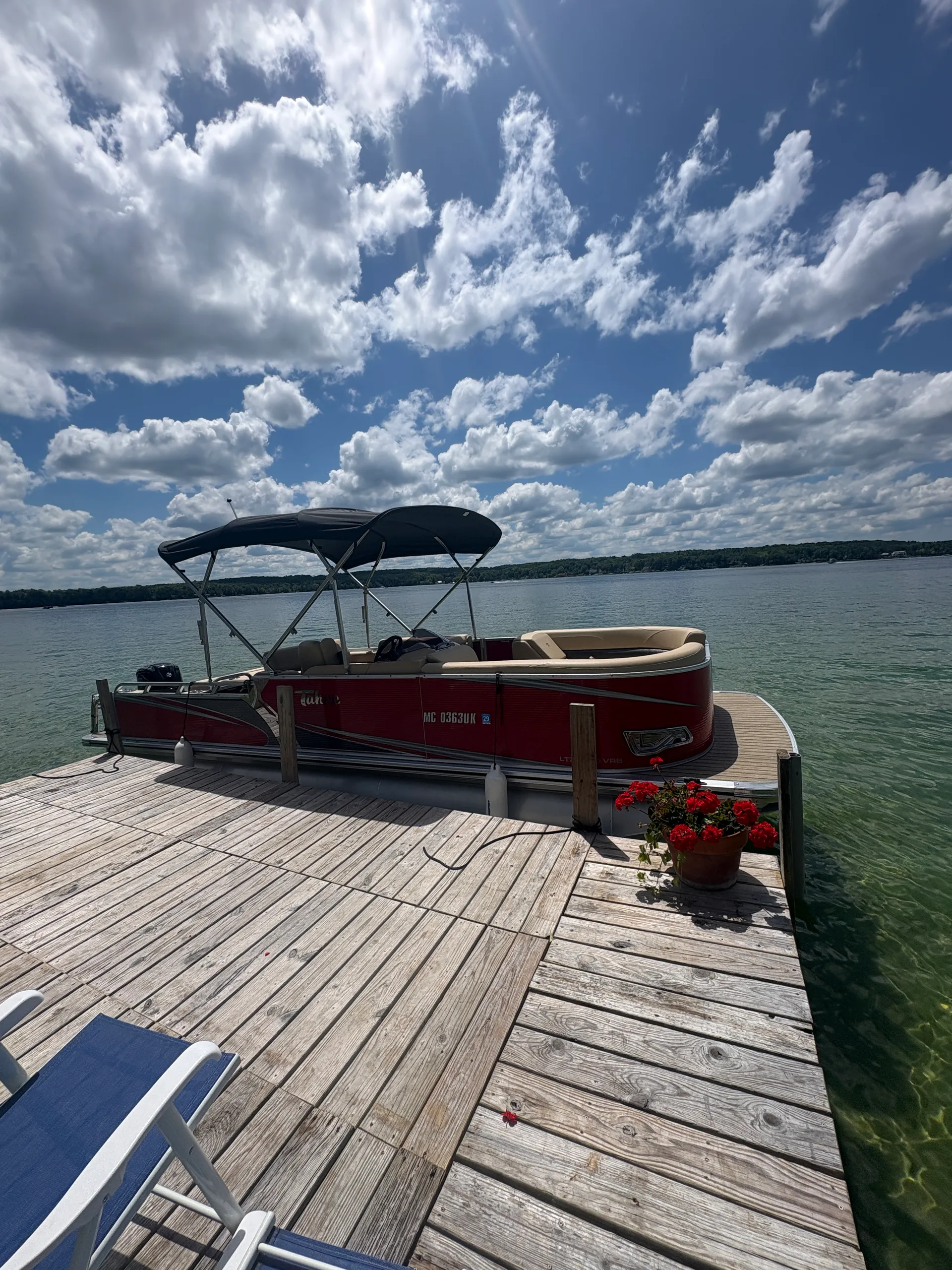 TAHOE PONTOONS LTZ VERSATILE REAR BENCH 2485VRB in Walloon Lake, MI