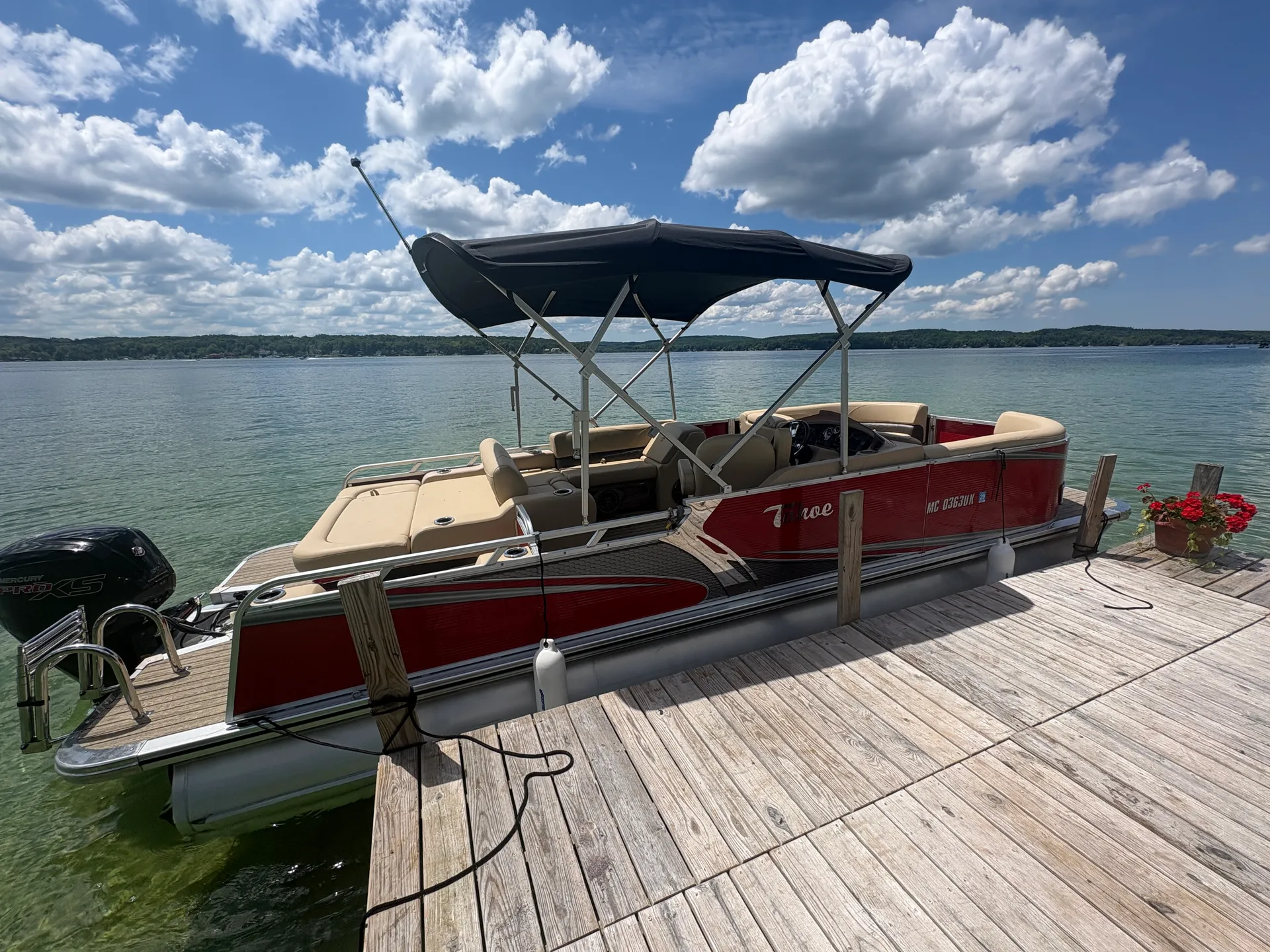TAHOE PONTOONS LTZ VERSATILE REAR BENCH 2485VRB in Walloon Lake, MI — photo 3