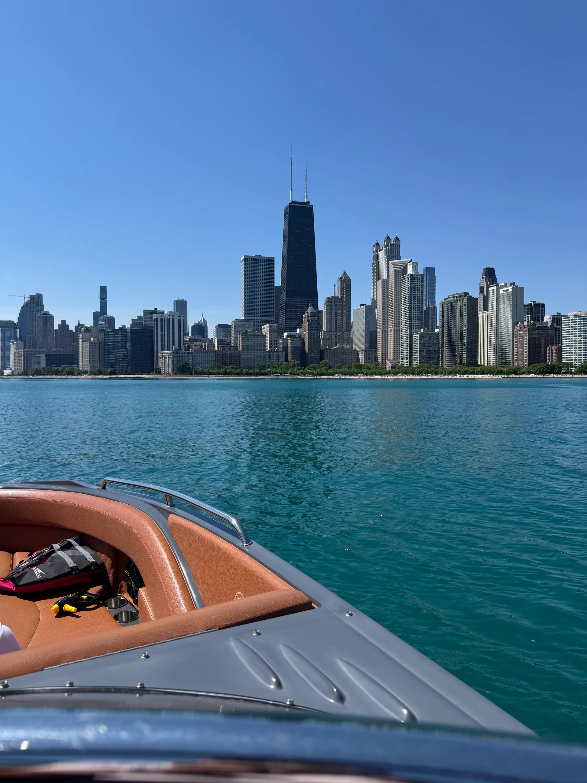 Sleek 29ft Sport Cruiser | Playpen, Skyline, Sunset | Capt, Fuel Incl.