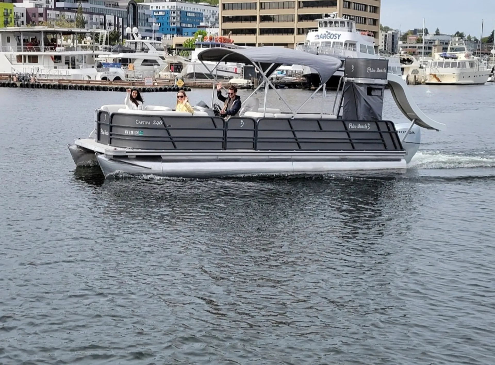 PALM BEACH MARINECRAFT 240 CAPTIVA BEACH BAR in Seattle, WA