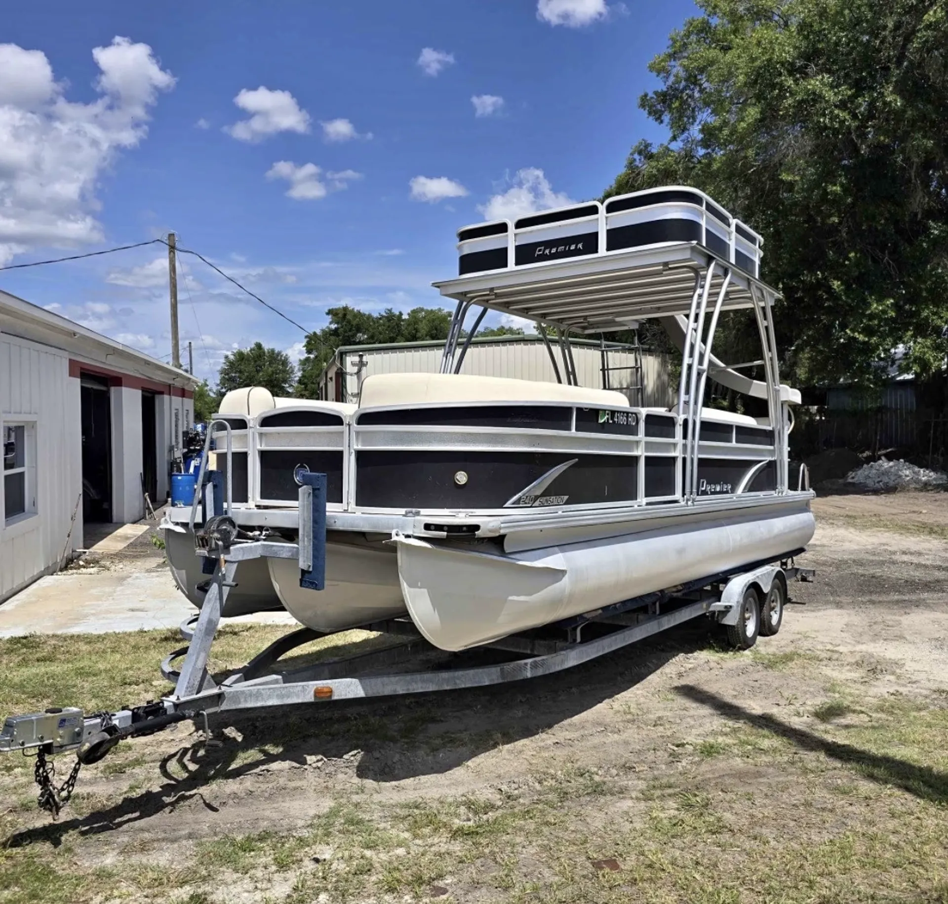 Premier Marine 240 Sunsation in St. Petersburg, FL
