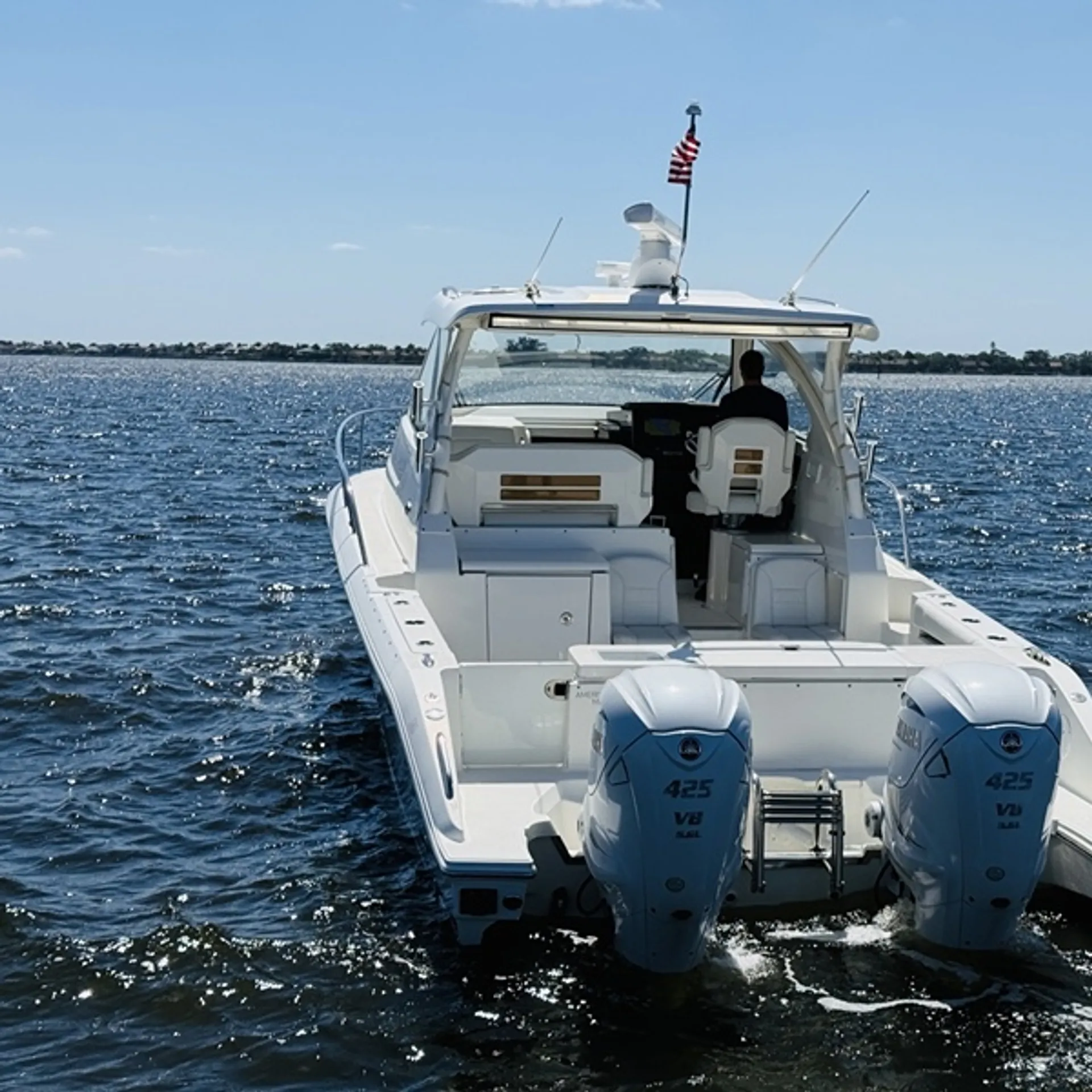 PURSUIT OS355 OFFSHORE W/3-F300HP in Miami, FL — photo 10