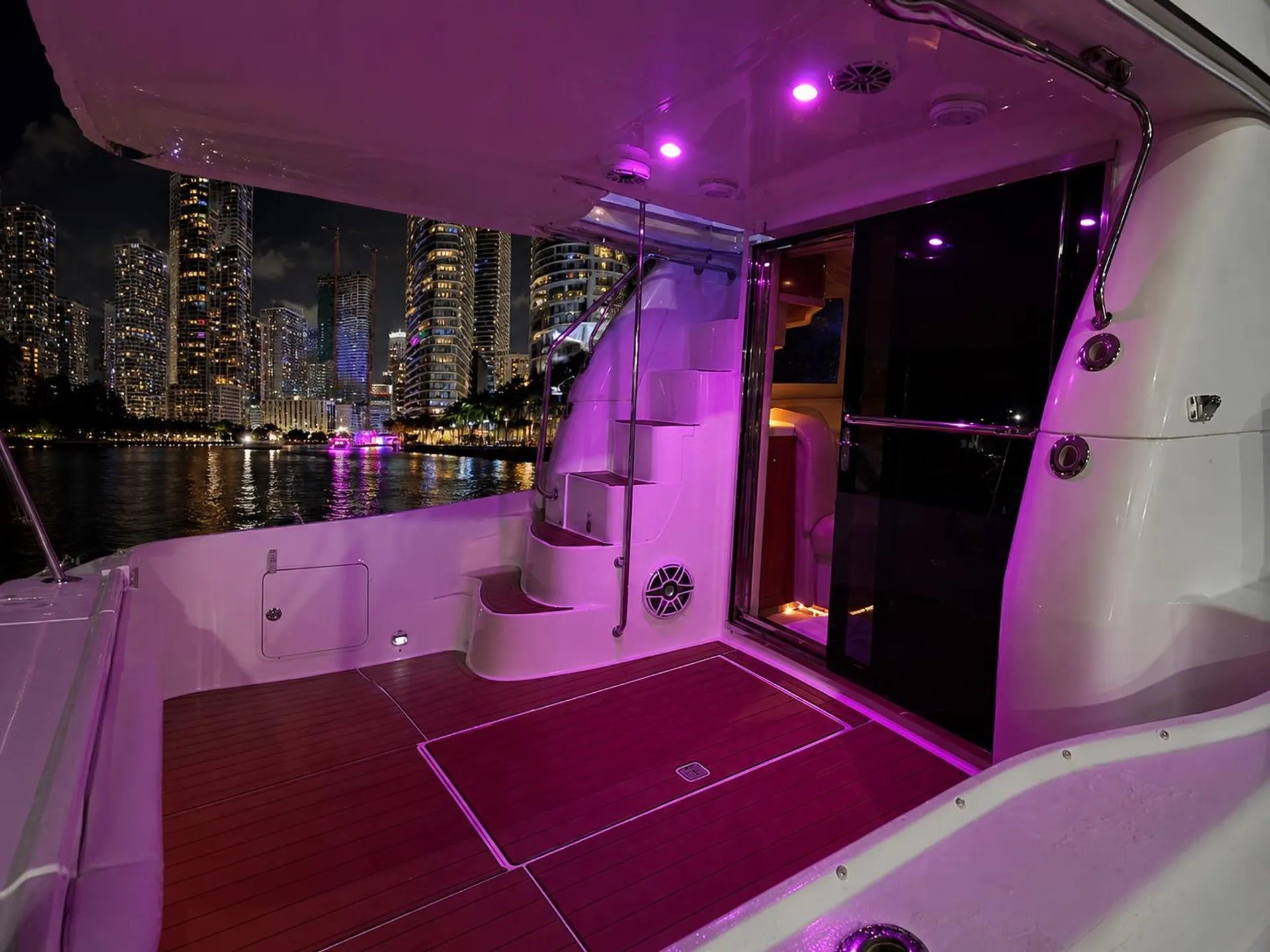 Sea Ray Boats Fly Bridge 60ft in Miami, FL — photo 6