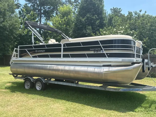 Rent a GODFREY MARINE pontoon in Sumter, SC near me