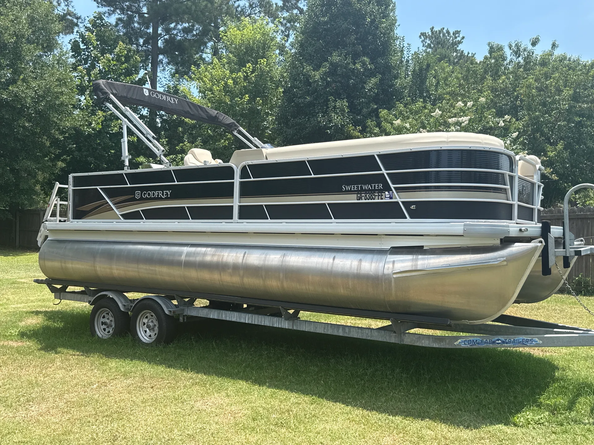GODFREY MARINE SWEETWATER 2286 SFL in Sumter, SC