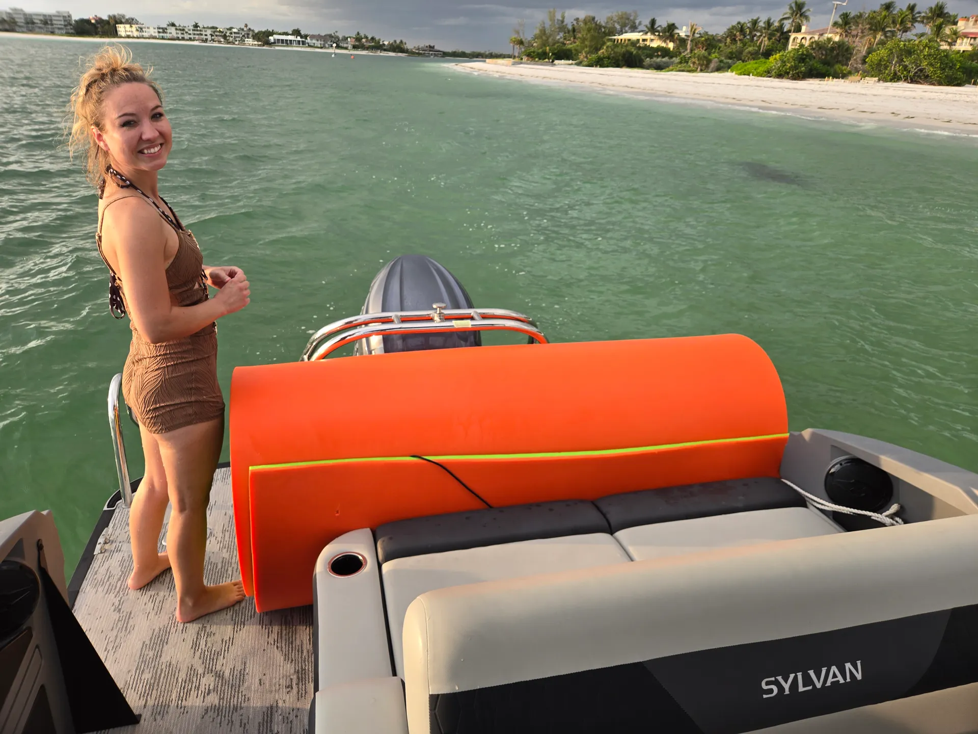 Brand New 2026 Pontoon • Captain Included • Sandbars and Dolphin Tours
