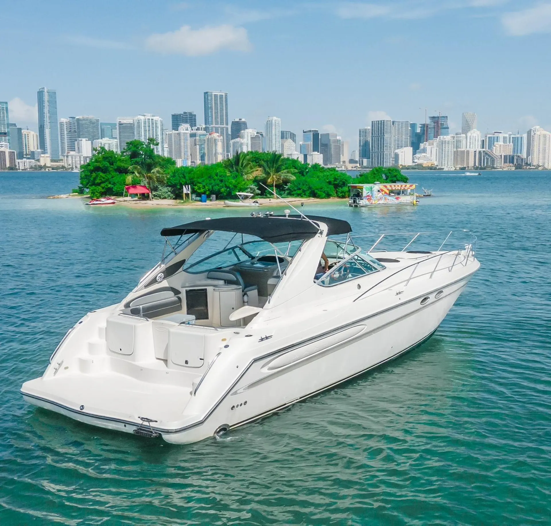 Other 40' Jeanneau in Miami, FL — photo 7