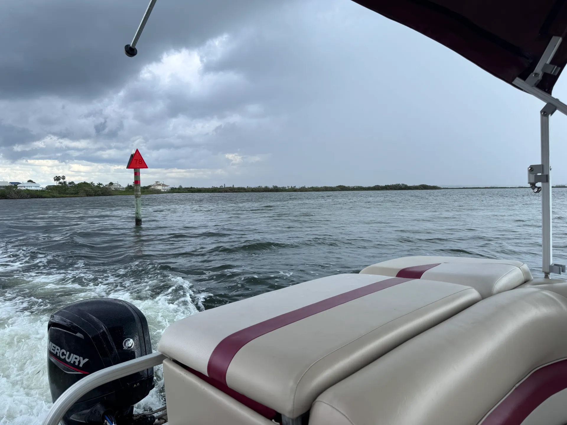 Sun Tracker by Tracker Marine PART BARGE  in Hernando Beach, FL — photo 9