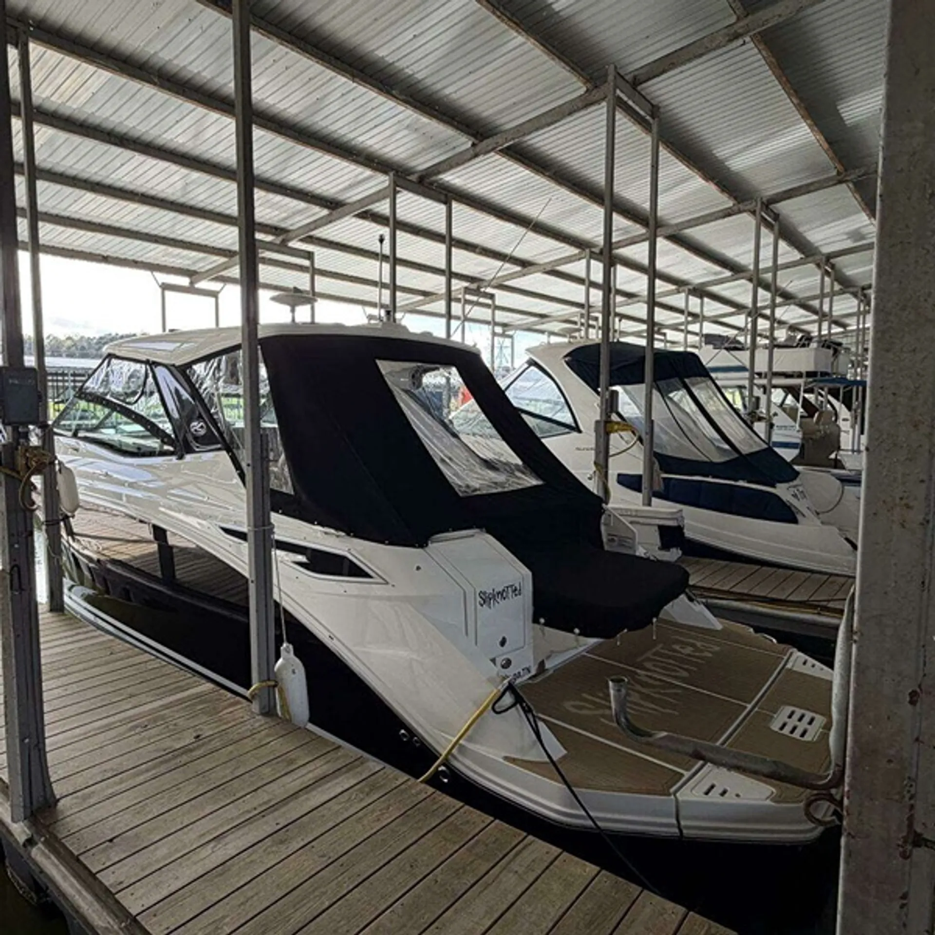 SEA RAY BOATS SUNDANCER 320 in Miami, FL — photo 9