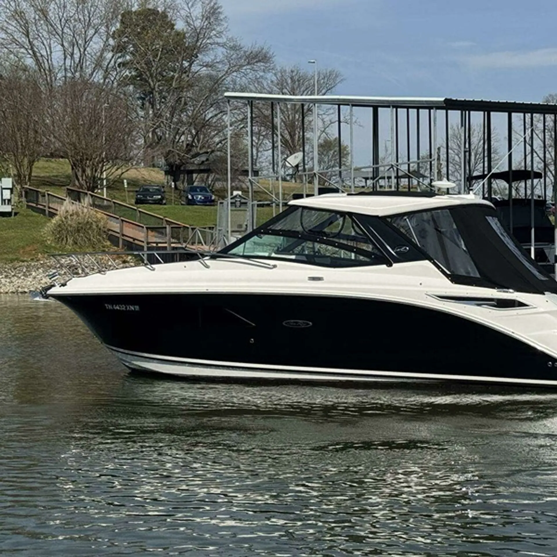 SEA RAY BOATS SUNDANCER 320 in Miami, FL — photo 5