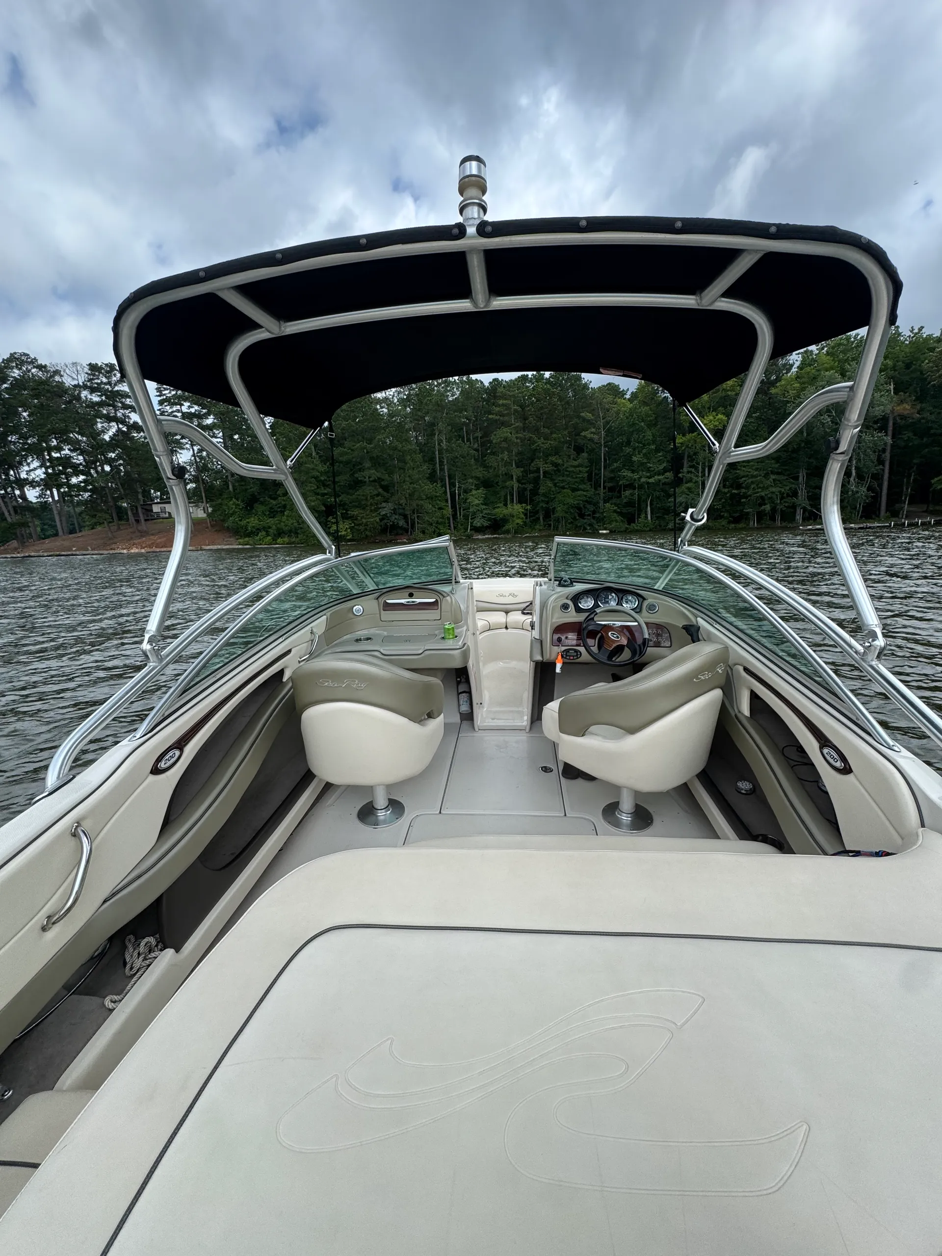 Sea Ray 200 Select for rent on Jackson Lake, Lake Sinclair, Oconee