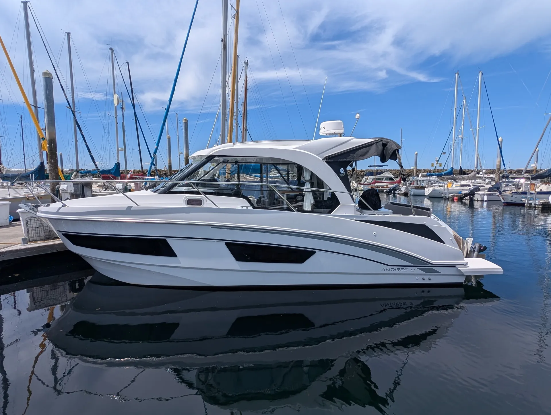Beneteau USA Antares 9 in Seattle, WA — photo 2