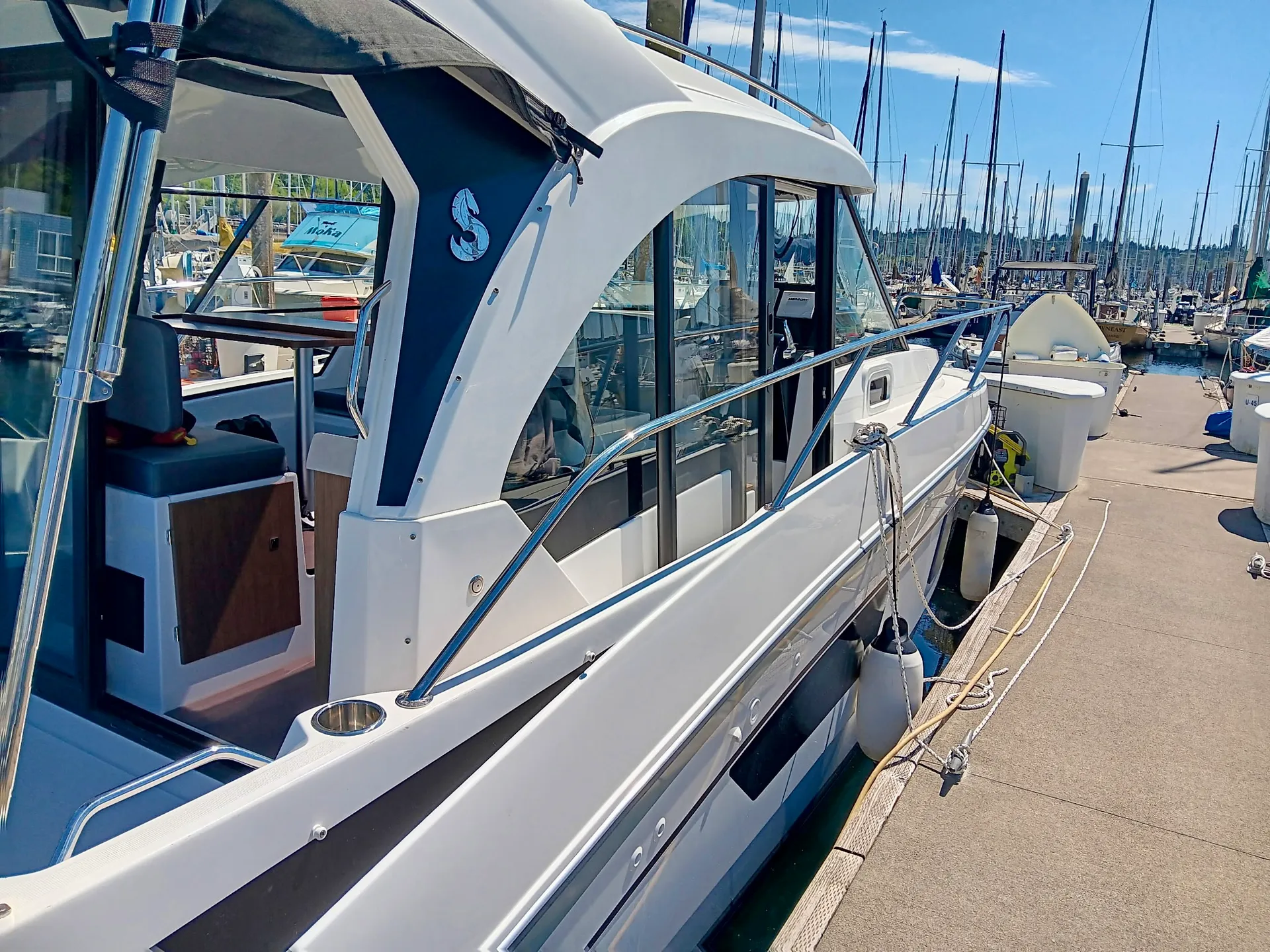 Beneteau USA Antares 9 in Seattle, WA — photo 5