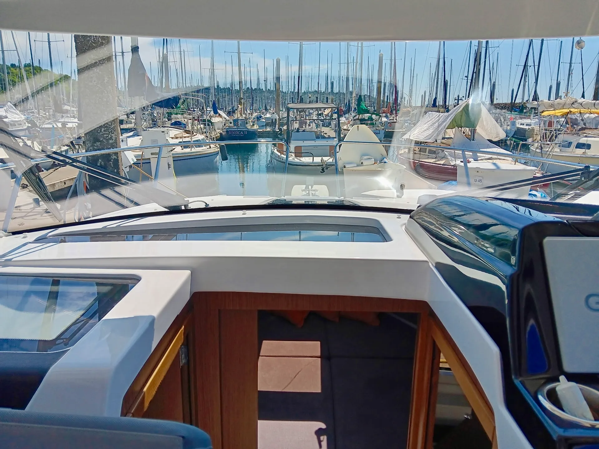 Luxury captained Beneteau Antares 9 | Seattle and Puget Sound