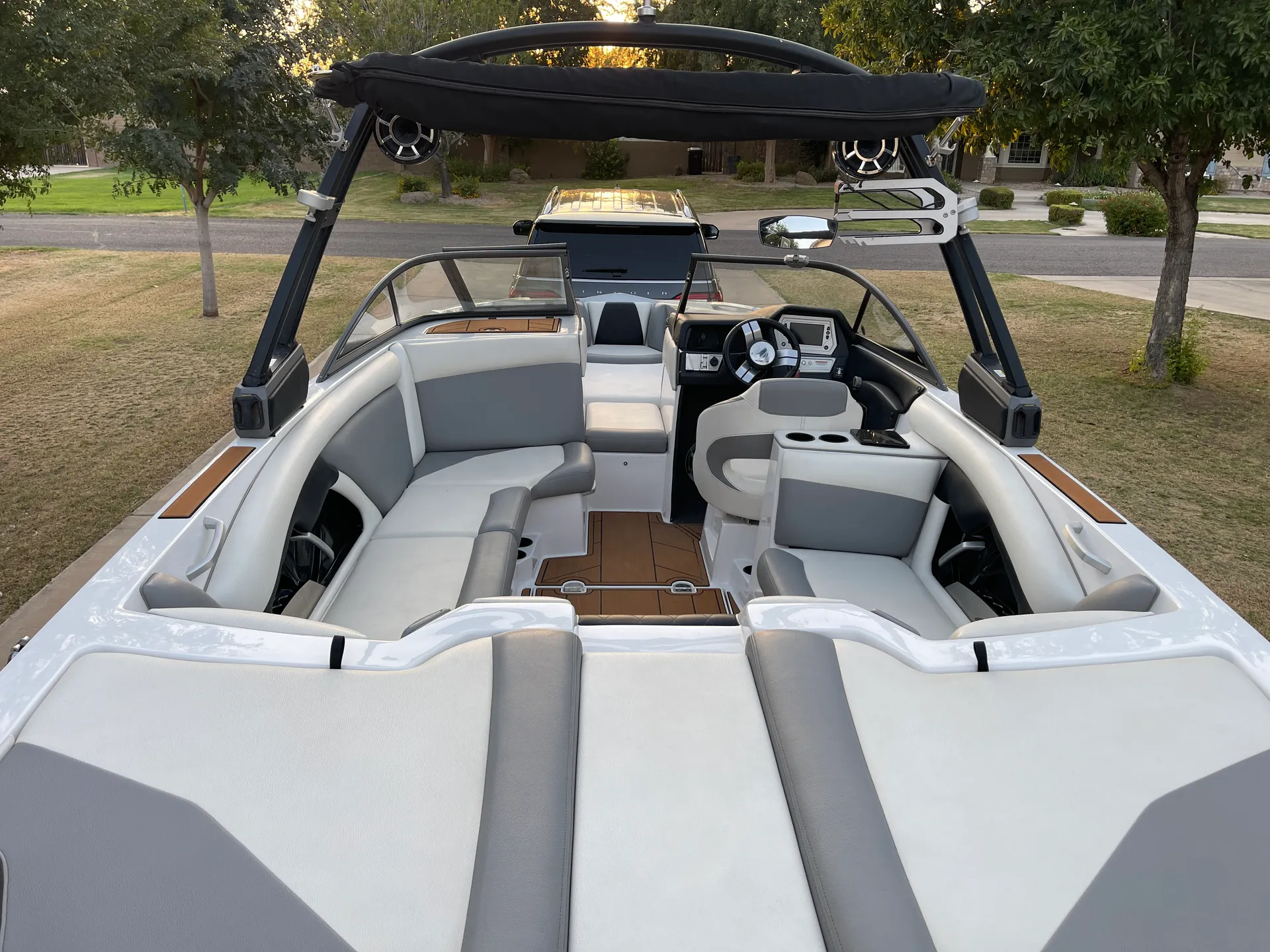 TIGE' BOATS R23 in Gilbert, AZ — photo 9
