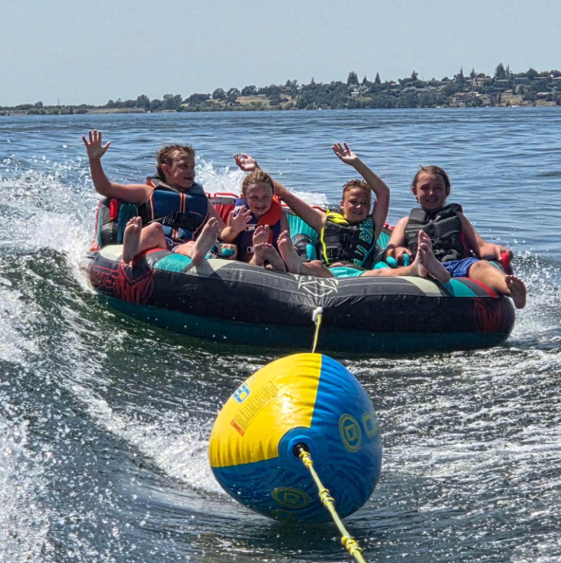 Spend your summer days on Folsom lake, Wakesurf, Tubing, Relaxing