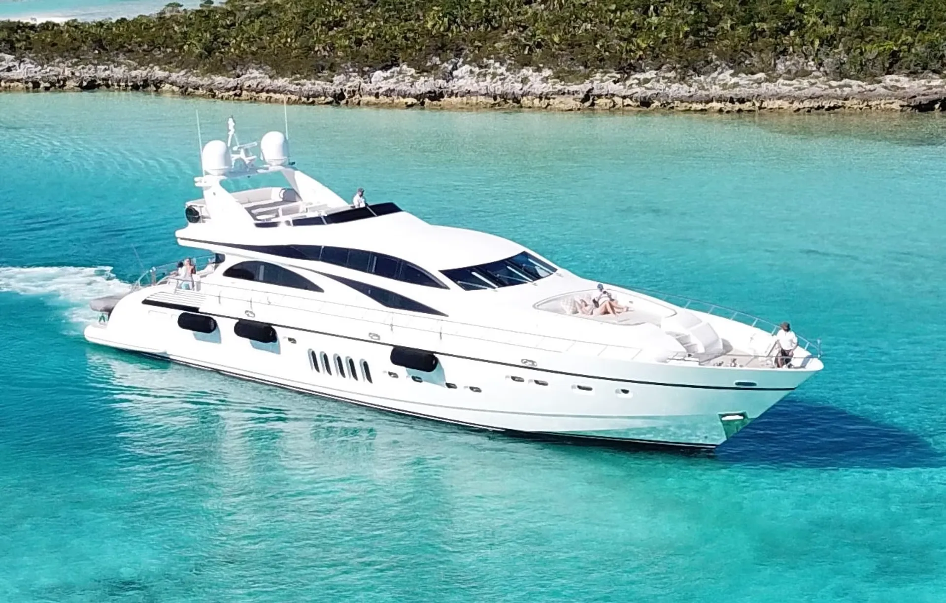 Arno Leopard 105 in Miami Beach, FL