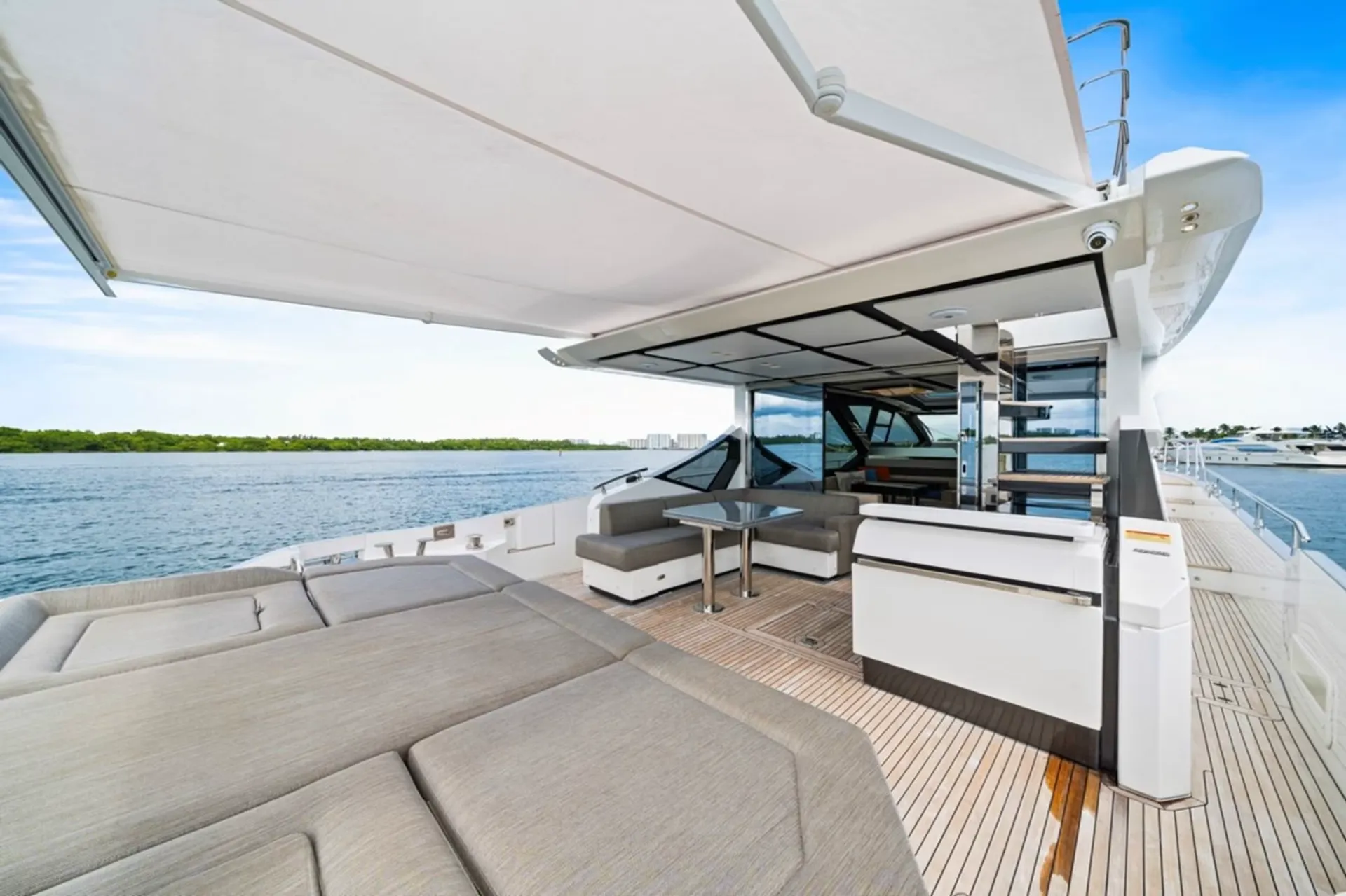 Azimut  S7 in North Bay Village, FL — photo 7