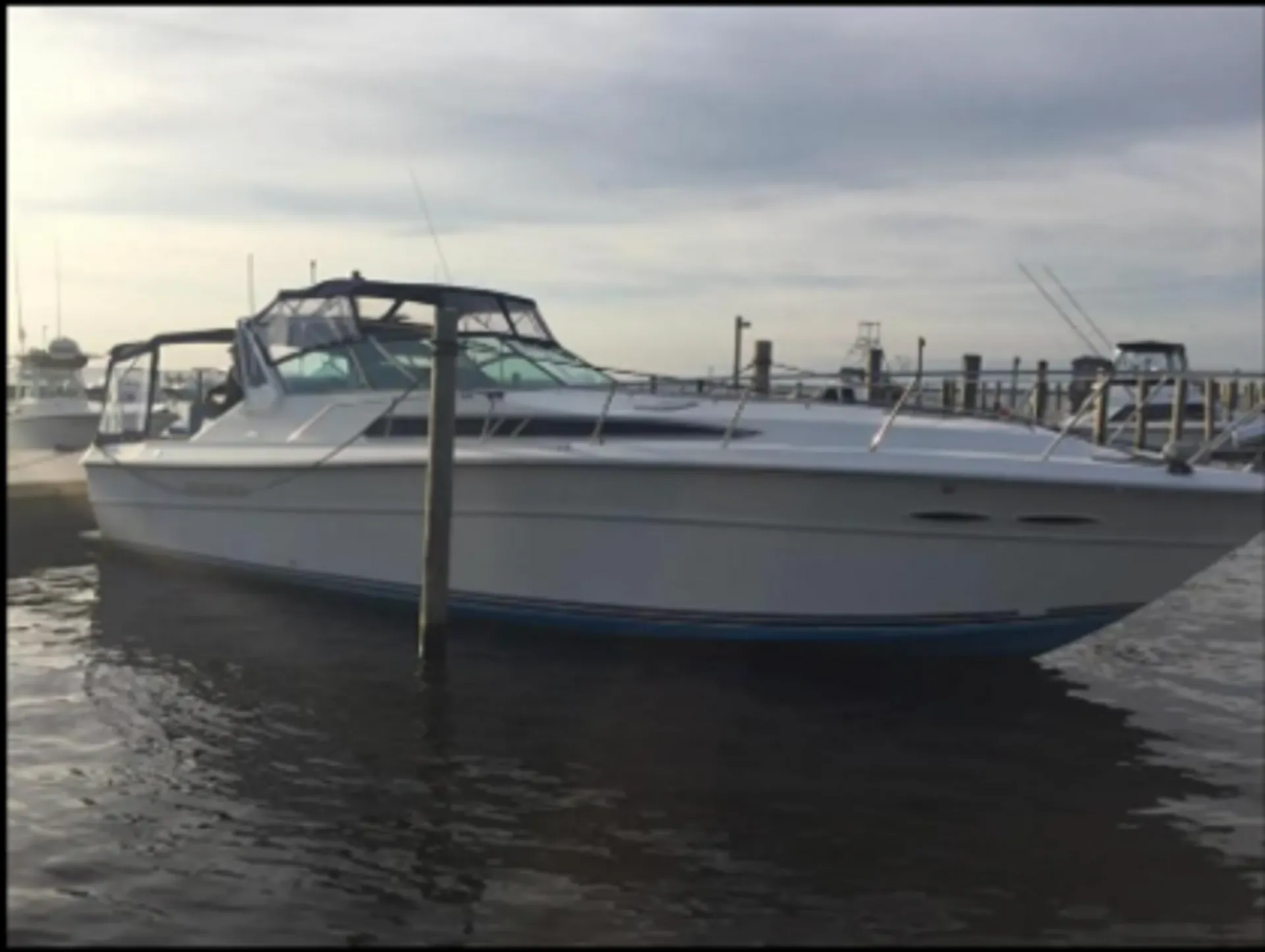SEA RAY BOATS 350 SUNDANCER in Patchogue, NY — photo 4