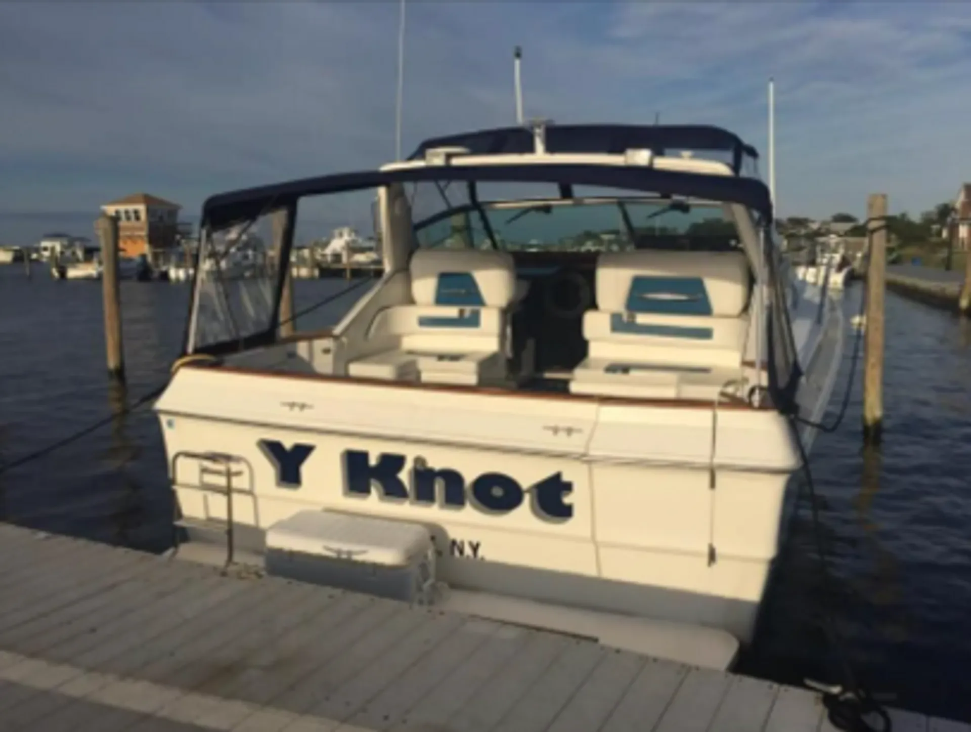 SEA RAY BOATS 350 SUNDANCER in Patchogue, NY — photo 3
