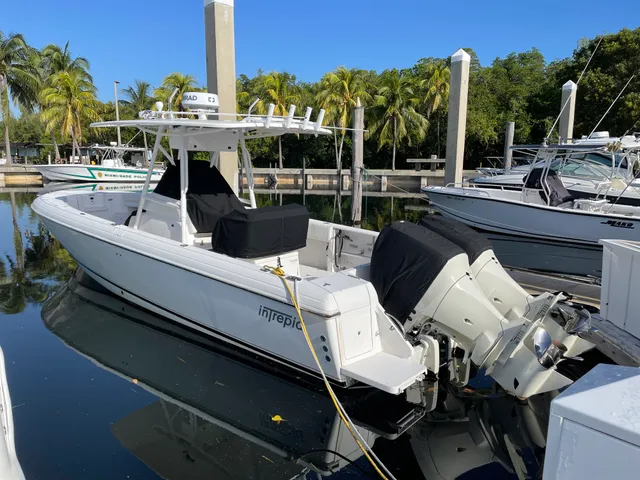 Rent a INTREPID POWERBOATS center console in Coral Gables, FL near me