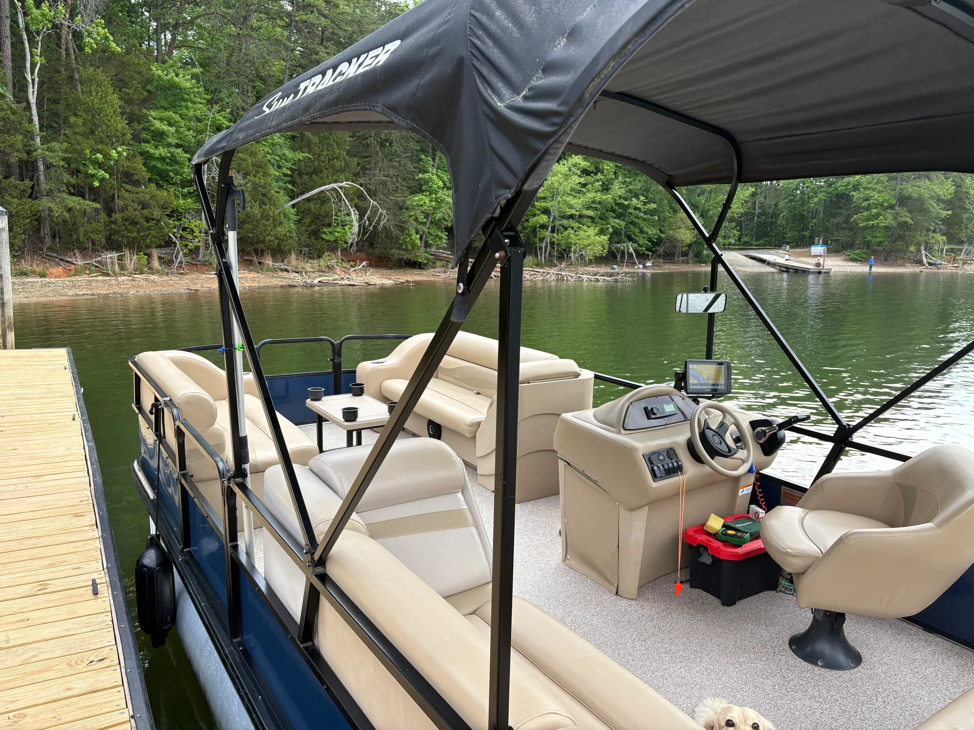 Sun Tracker By Tracker Marine Party Barge 21 Signature Series in Clover, SC — photo 7