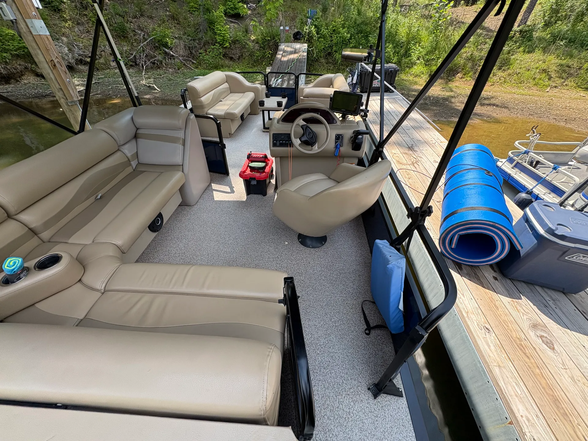 Sun Tracker By Tracker Marine Party Barge 21 Signature Series in Clover, SC — photo 5