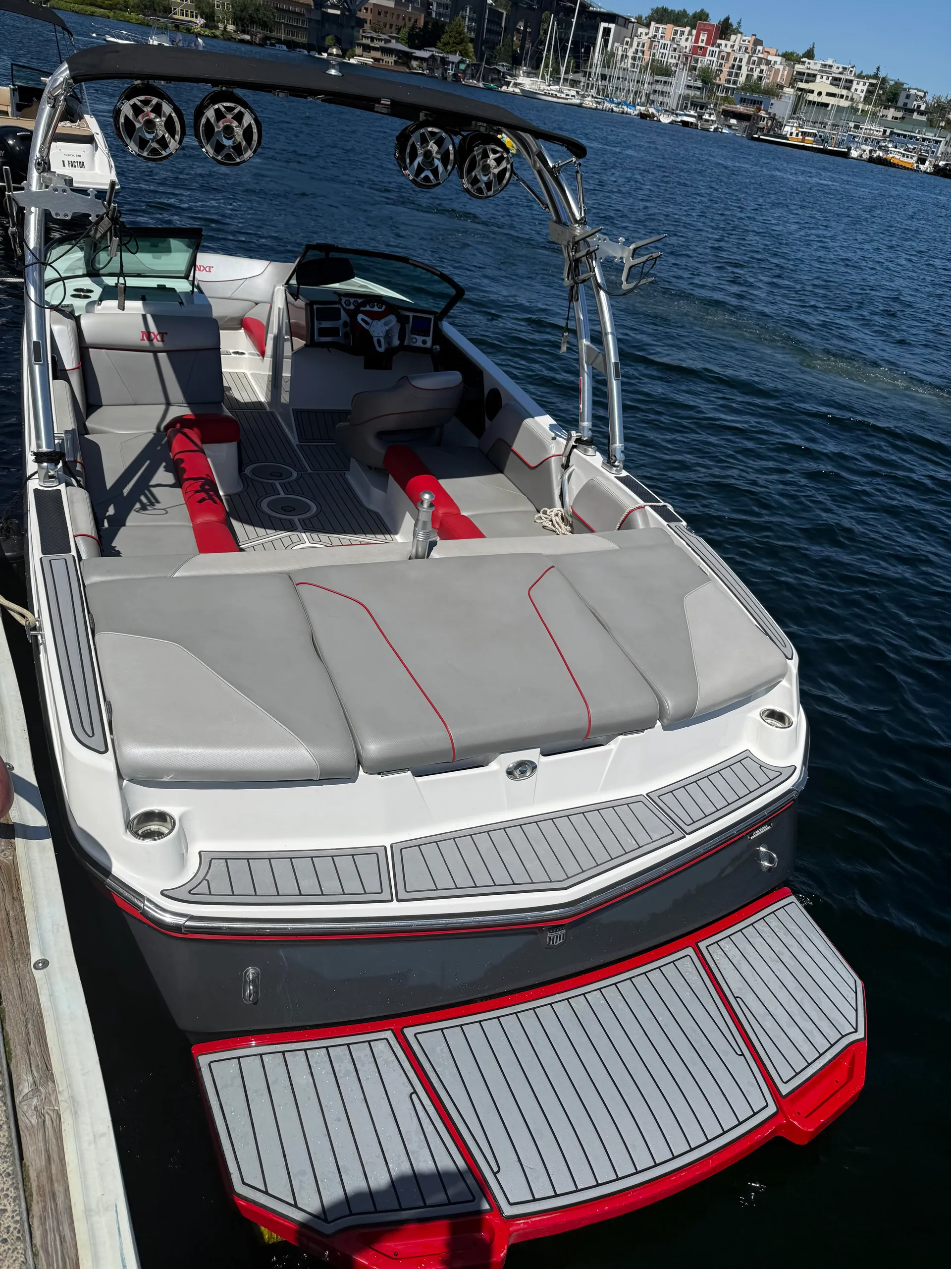 Mastercraft Boats NXT22 in Seattle, WA — photo 2
