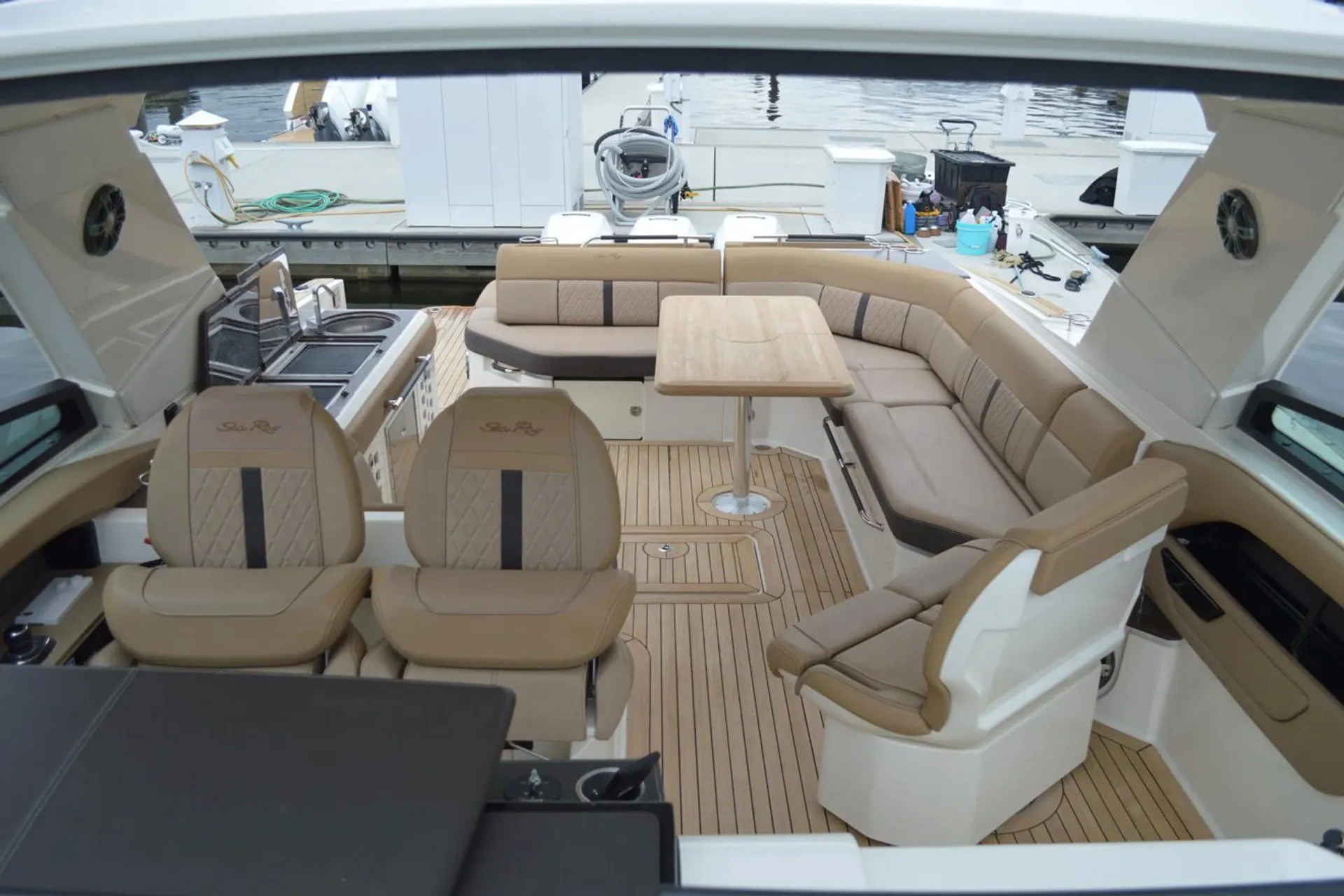 SEA RAY BOATS SLX 400 in Washington, DC — photo 3