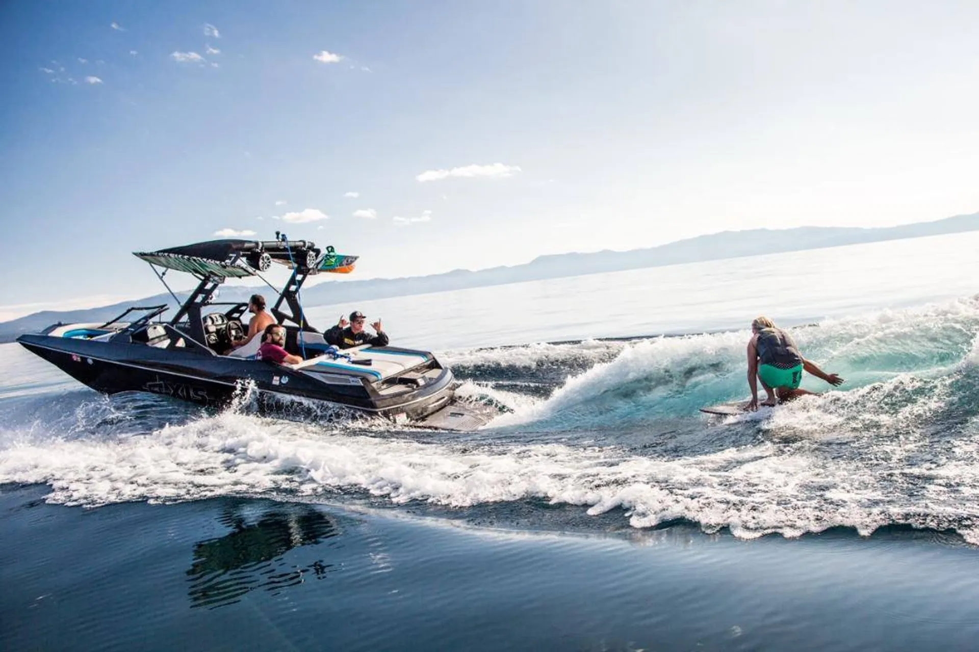 AXIS WAKE RESEARCH T22 W/TRAILER in Carnelian Bay, CA