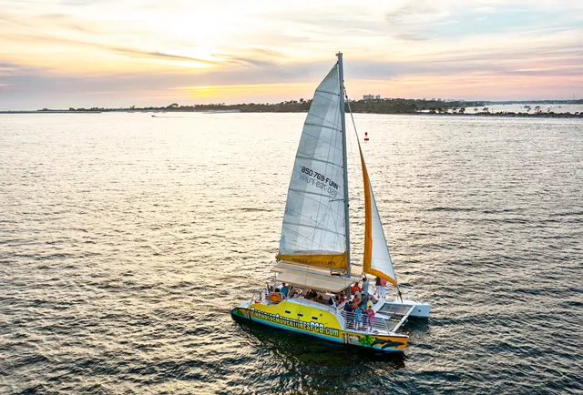 Rent a Main Cat catamaran in Panama City Beach, FL near me