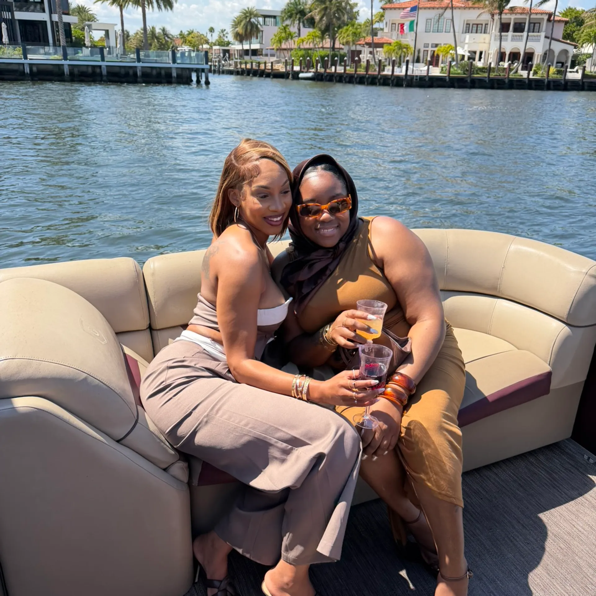 Rhythm and Waves — 22ft Pontoon