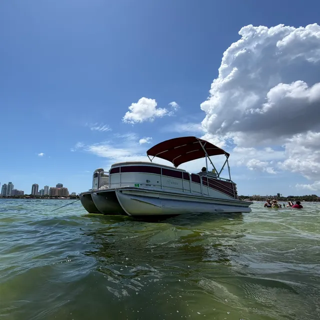 Rent a BERKSHIRE PONTOONS pontoon in St. Petersburg, FL near me
