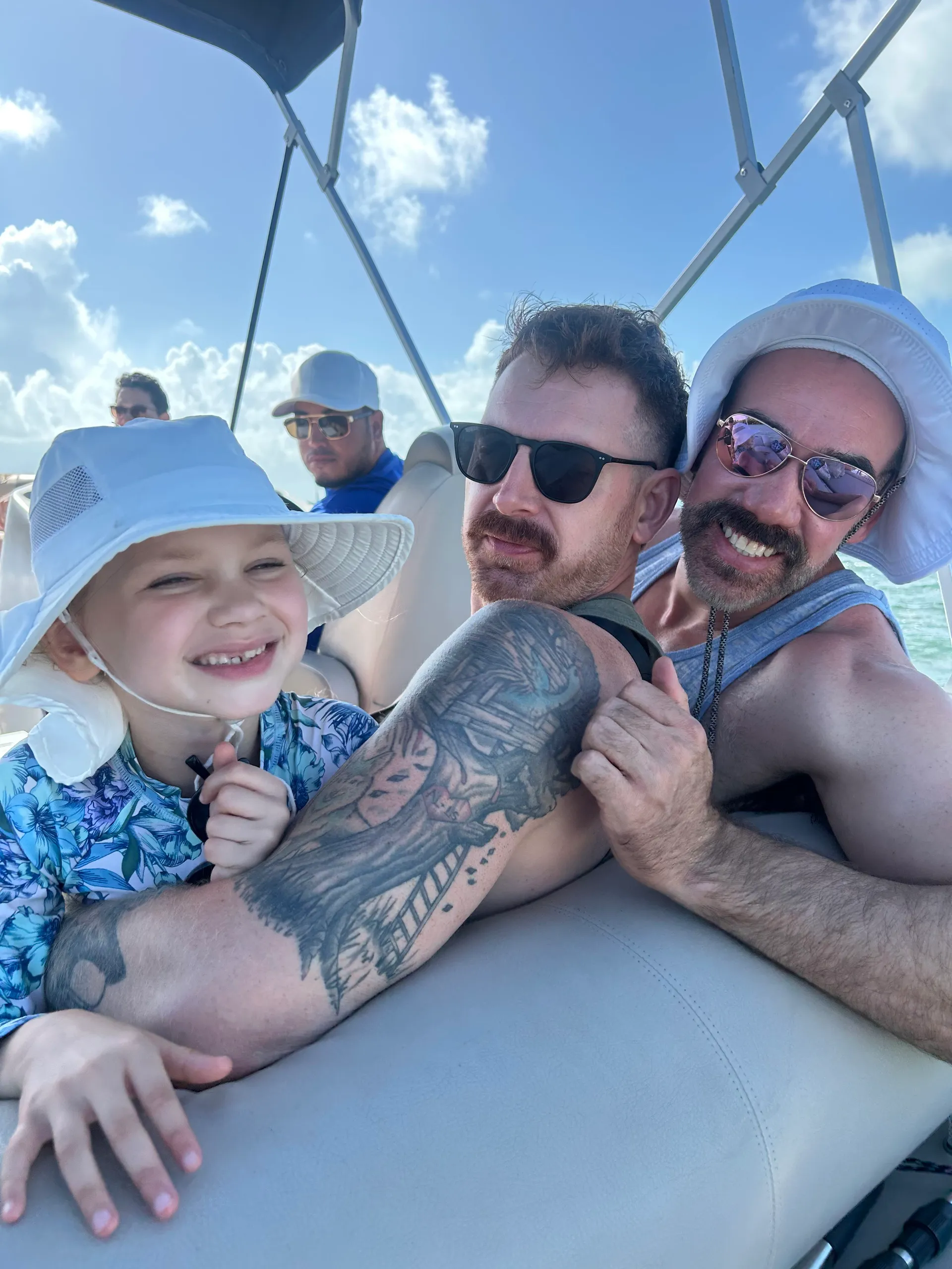 Tritoon party boat 