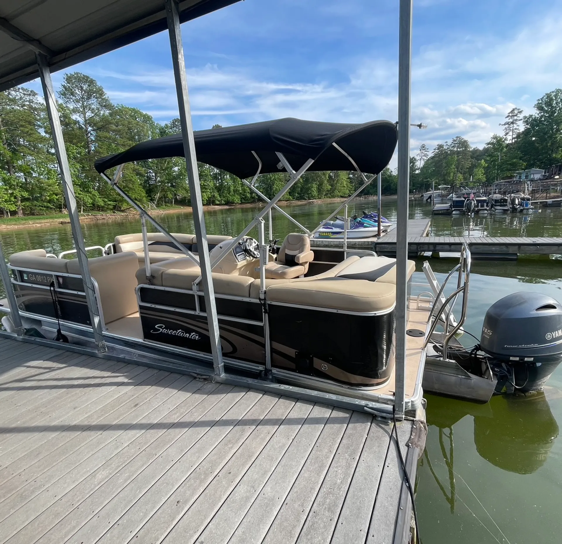 Sweetwater Serenity — 12-Passenger Comfort Tritoon