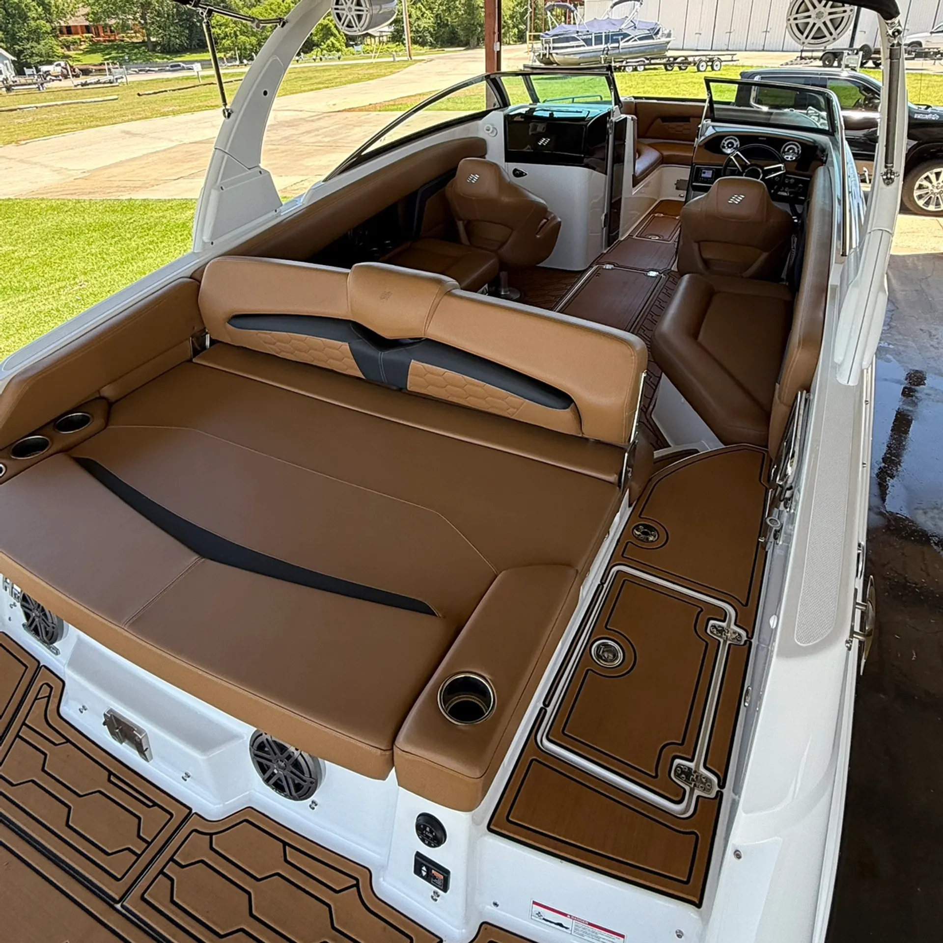 Brand-New 2025 Four Winns HD8 Luxury Charter | Captain &amp; Host Included
