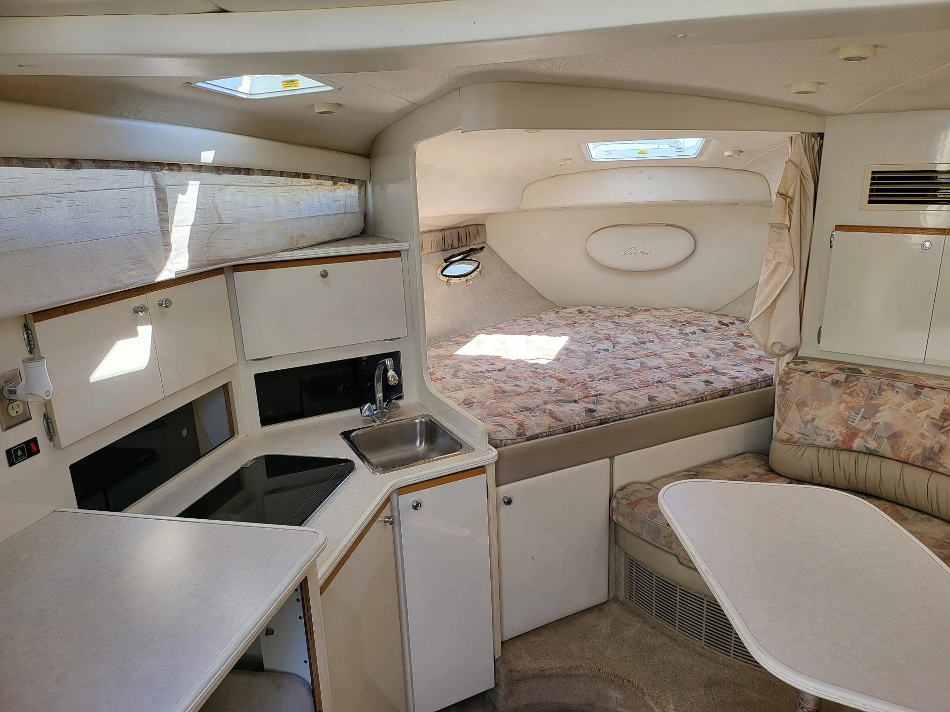 BAYLINER 3255 AVANTI SUNBRIDGE in San Rafael, CA — photo 3