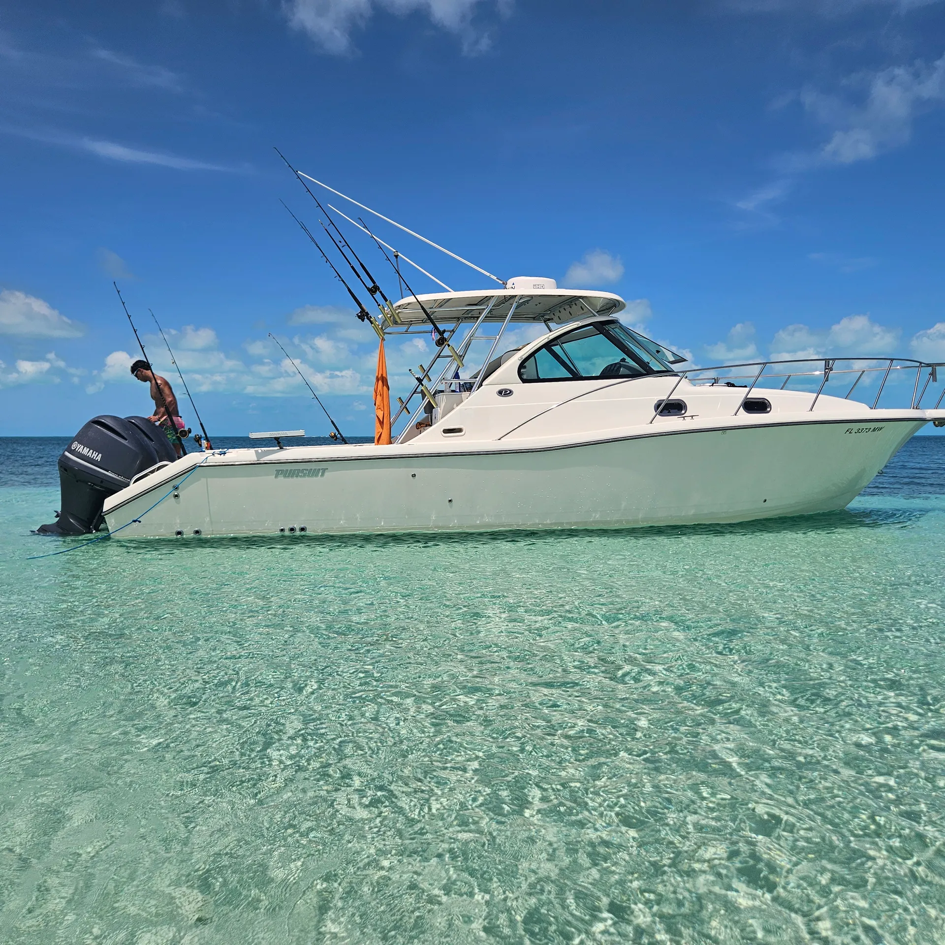 PURSUIT OS375 OFFSHORE W/3-F350HP in Pompano Beach, FL — photo 5