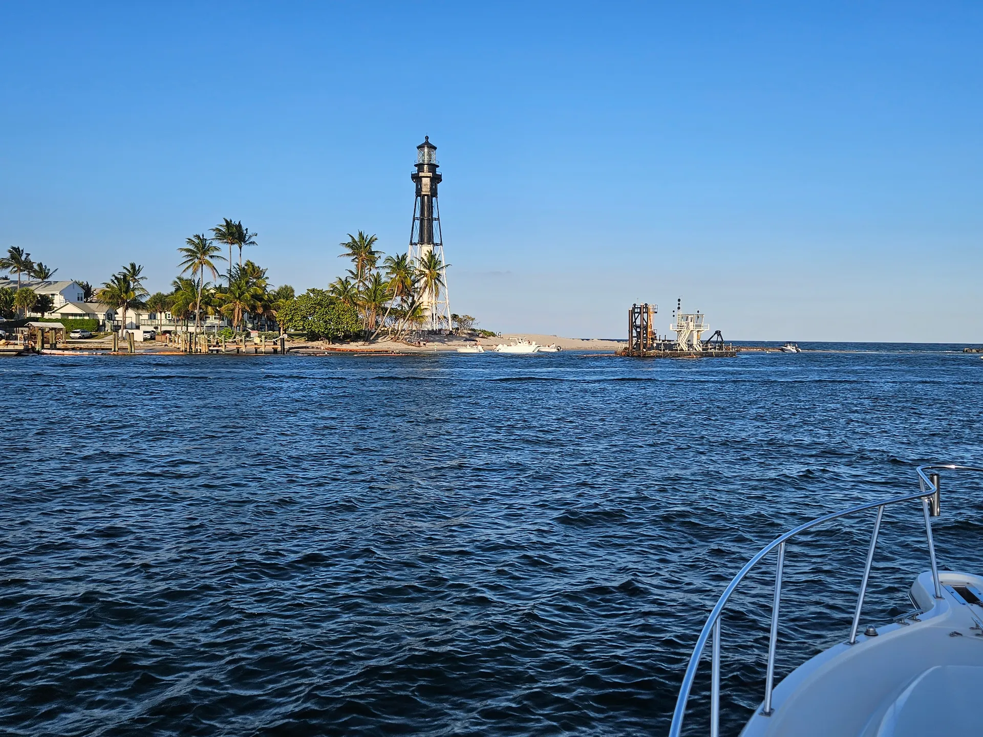 PURSUIT OS375 OFFSHORE W/3-F350HP in Pompano Beach, FL — photo 7