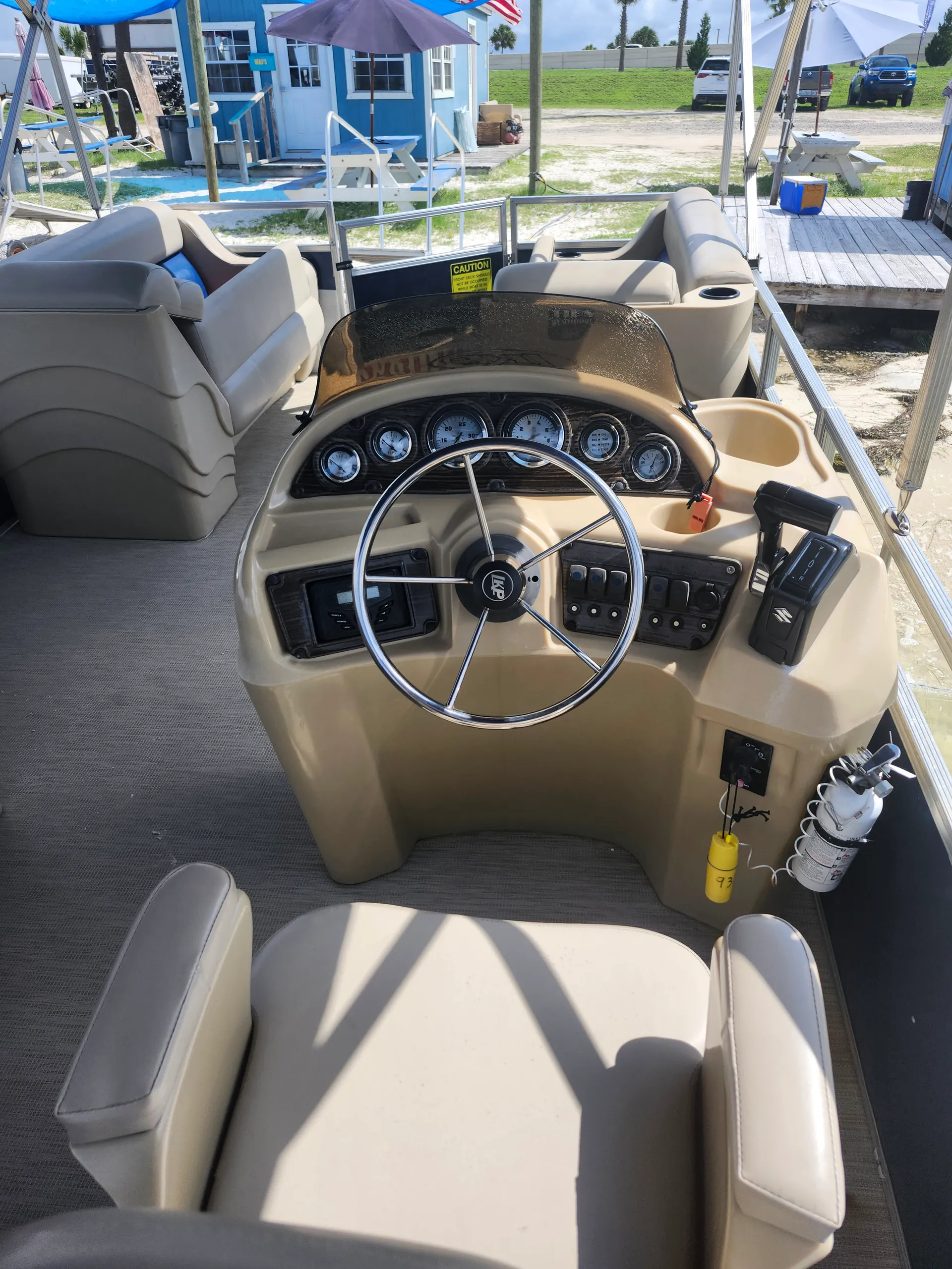 Leisure Kraft Pontoon 2425 CS in Panama City, FL — photo 2