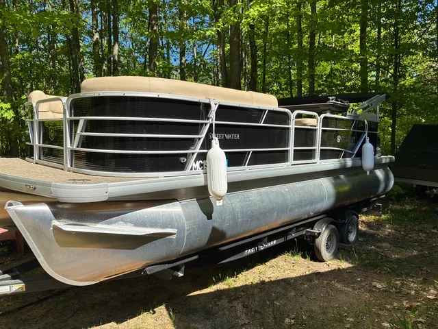 Rent a GODFREY MARINE pontoon in Gaylord, MI near me