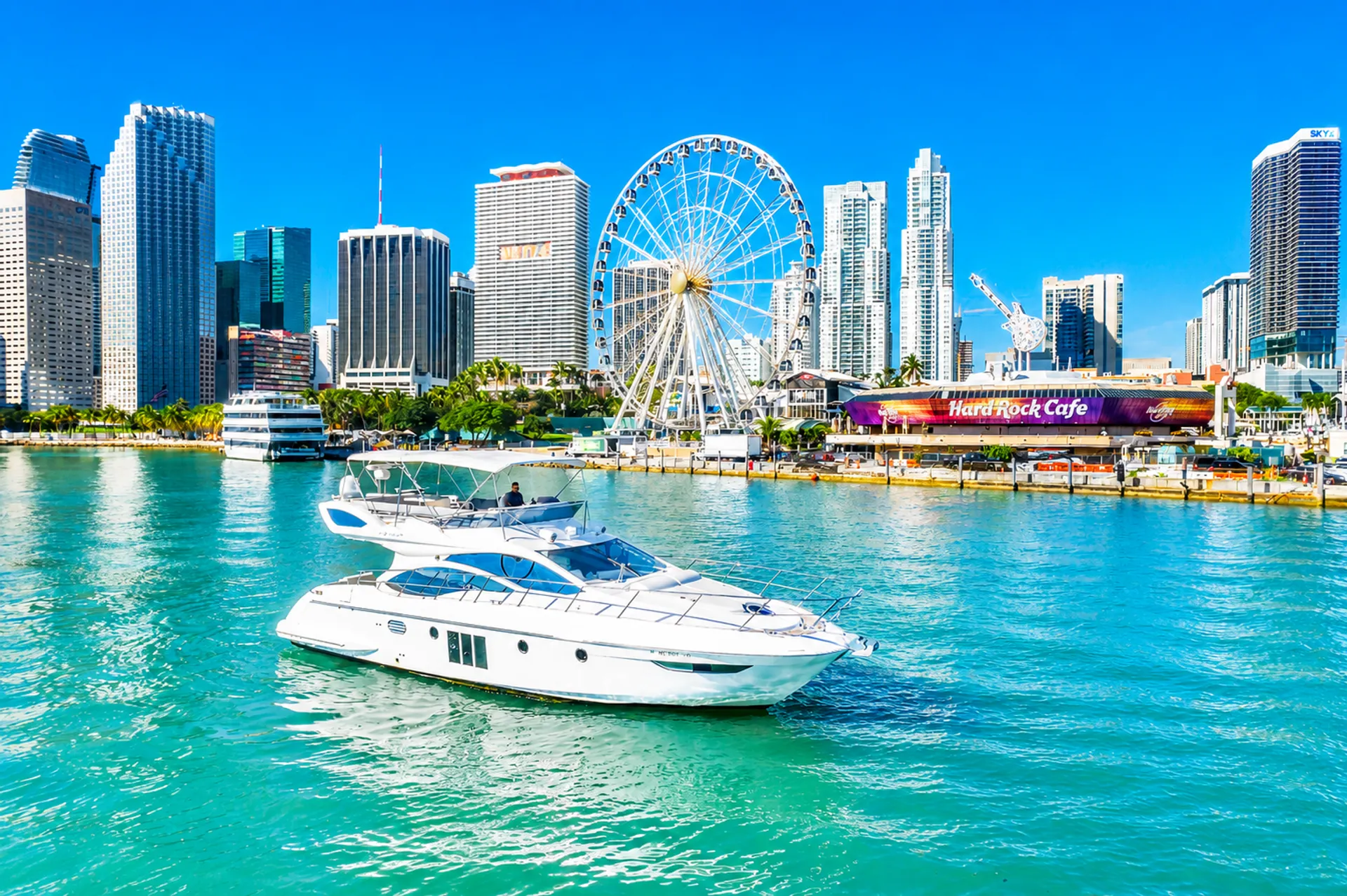 Azimut  55ft  in Miami, FL
