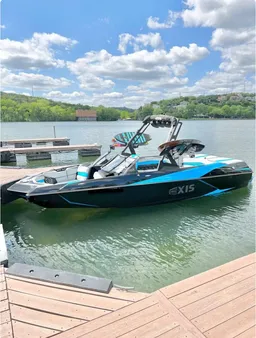 #1 Wakesurf and Party Boat in Austin. BYOB. Captained. On Lake Austin boat photo