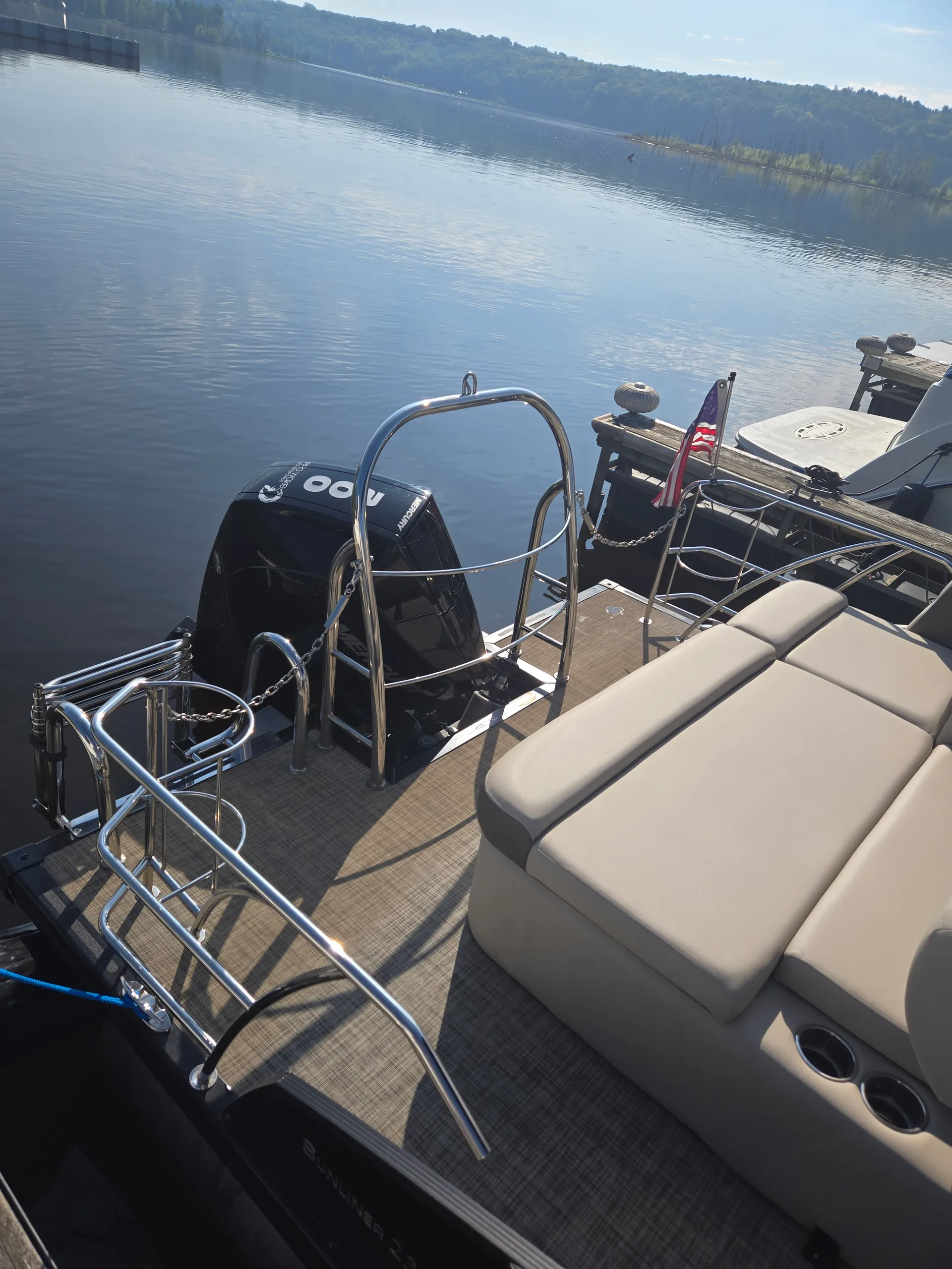 HARRIS BOATS 230 CRUISER SERIES in Stillwater, MN — photo 4