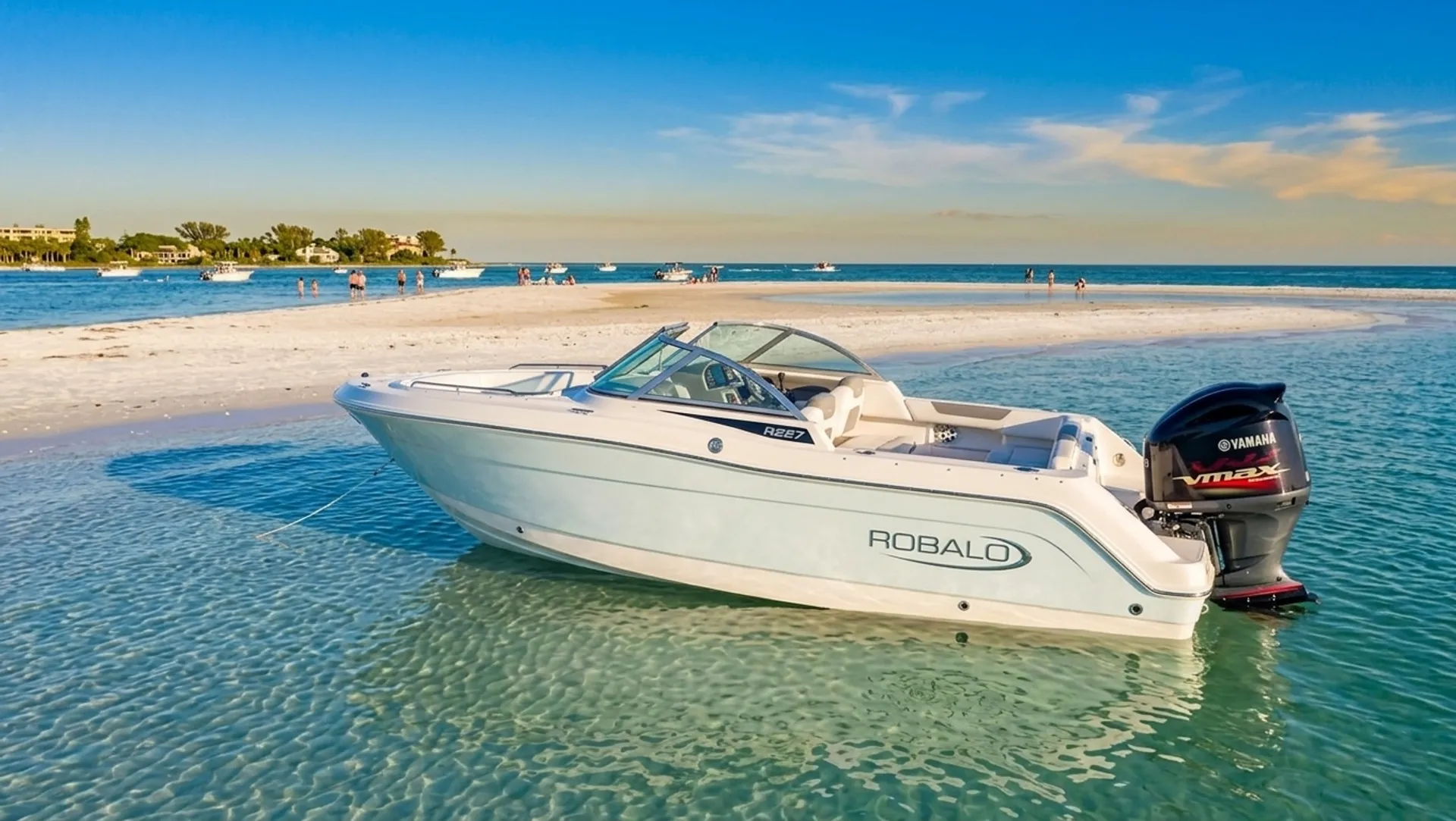 ROBALO R227 in Sarasota, FL