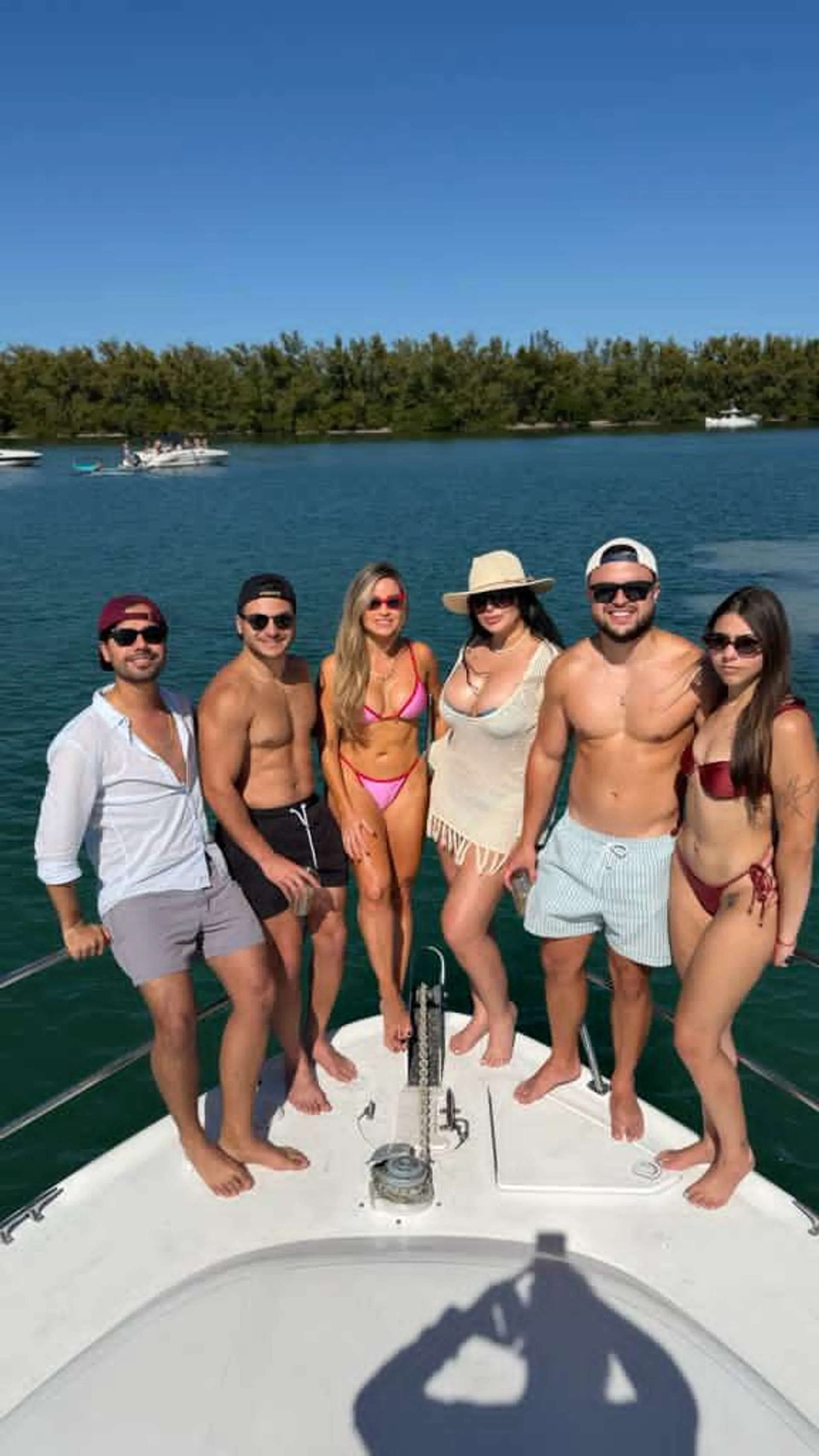 Enjoy "Venezzia" in Miami with Sundancer II 44FT!