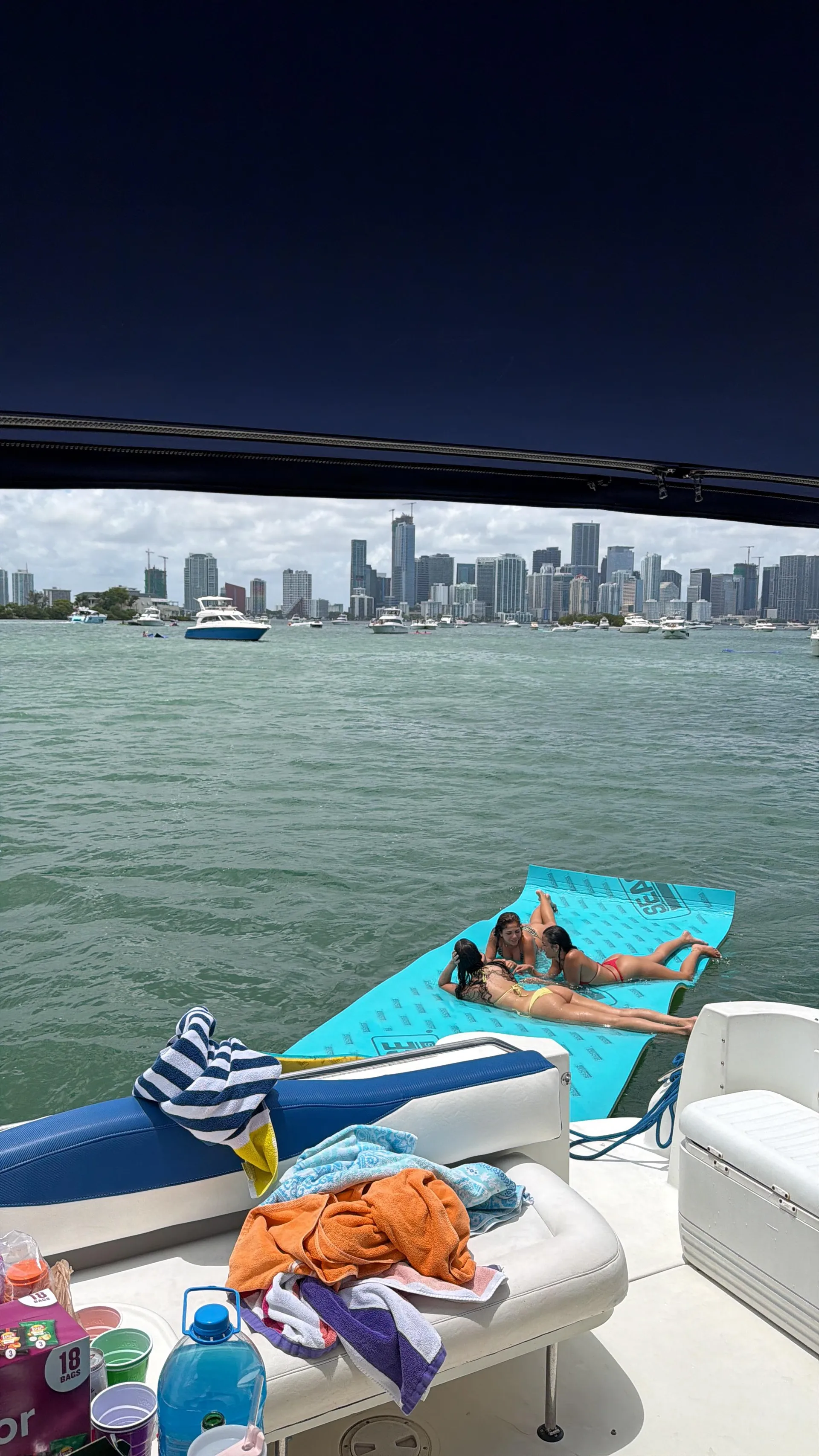 Enjoy "Venezzia" in Miami with Sundancer II 44FT!
