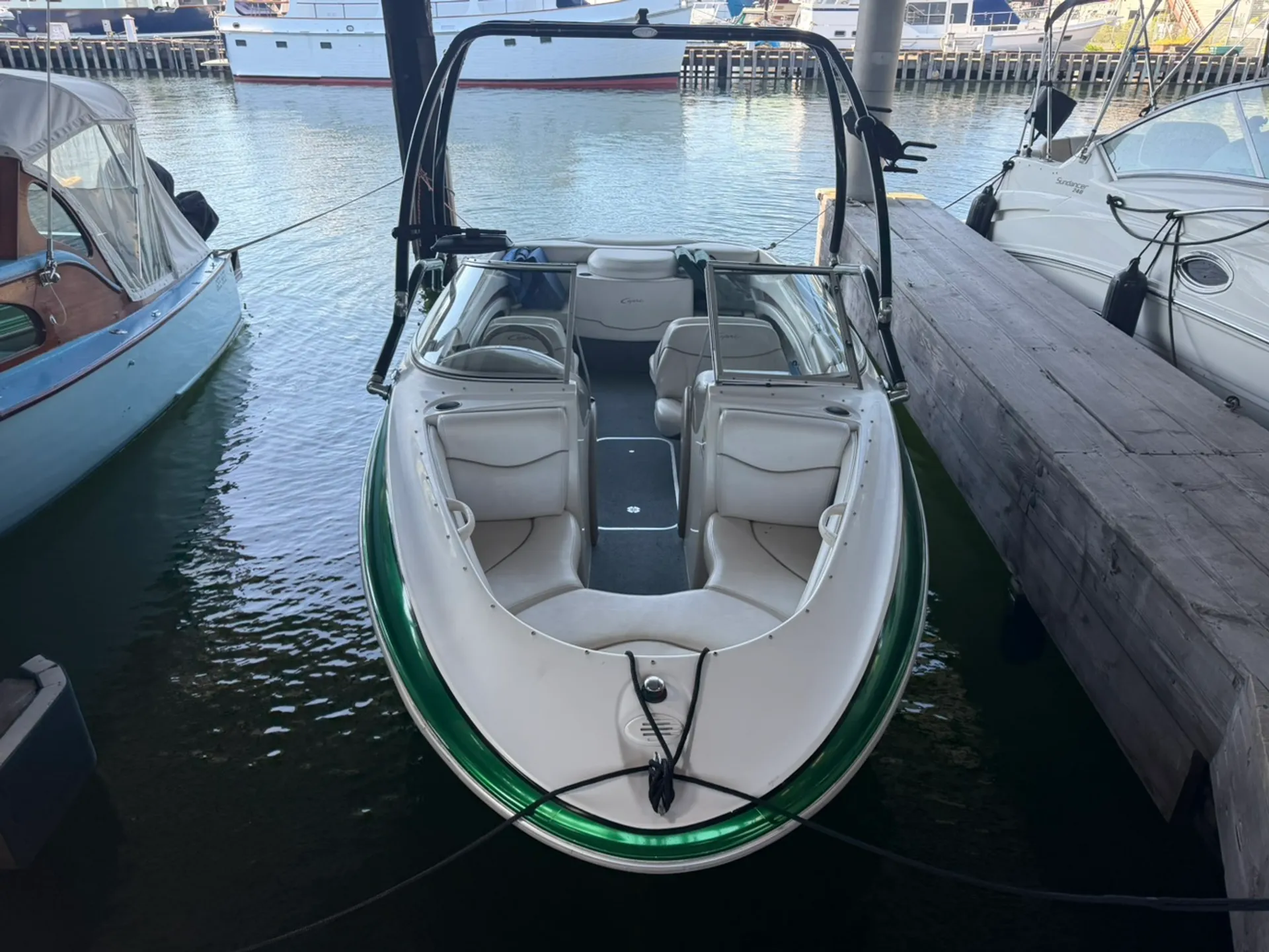 Sea Ray Boats 21 Bow Rider in Seattle, WA — photo 3