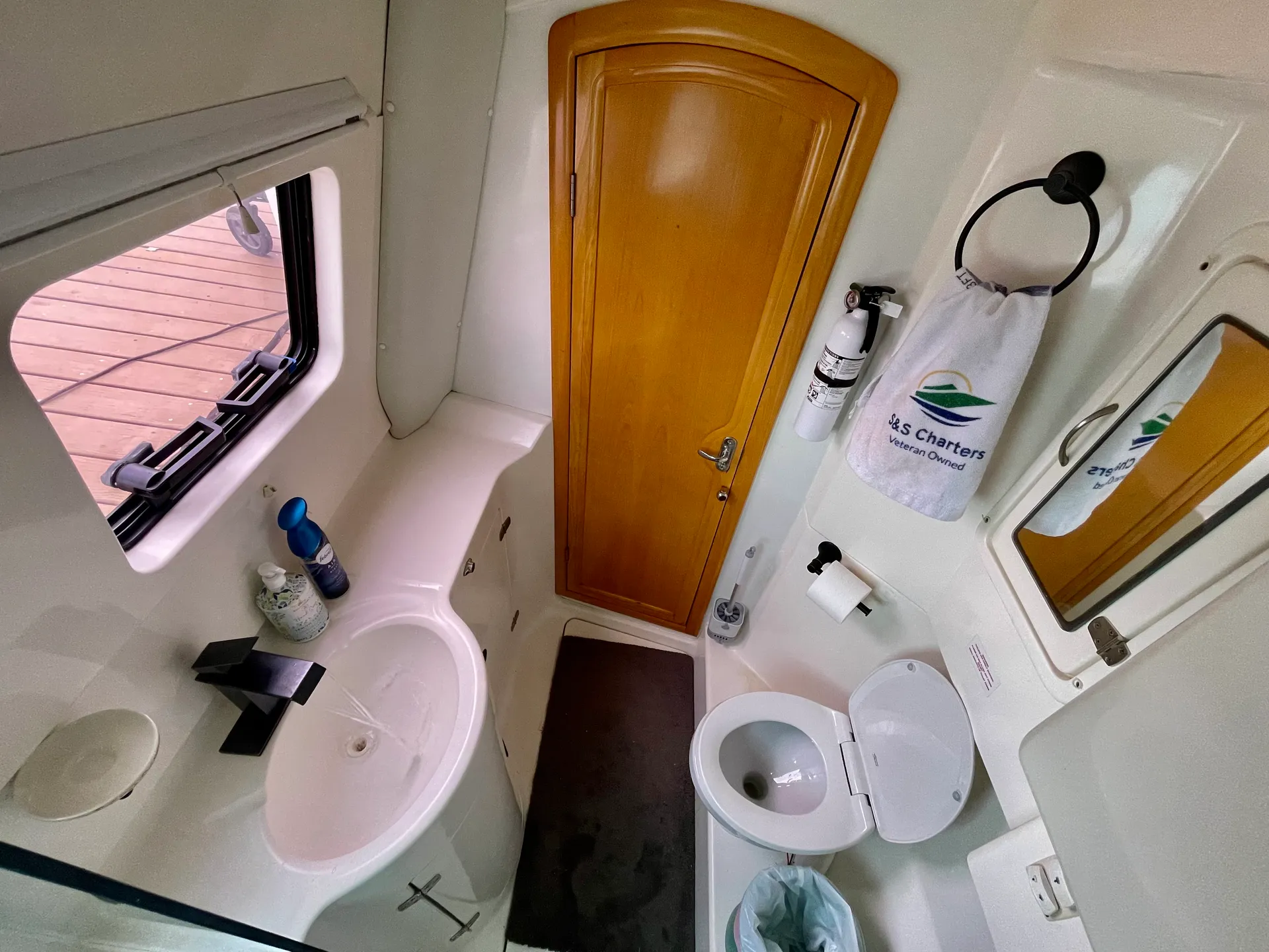  Luxury Sailing Catamaran